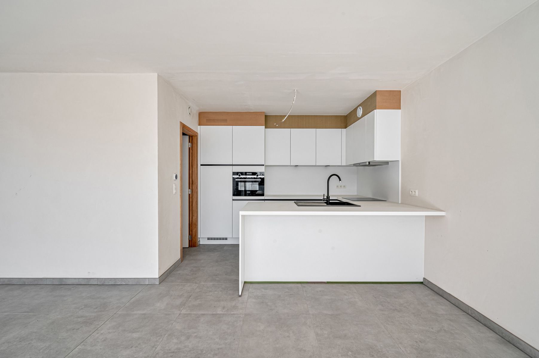 Gelijkvloers appartement met één slaapkamer foto 6