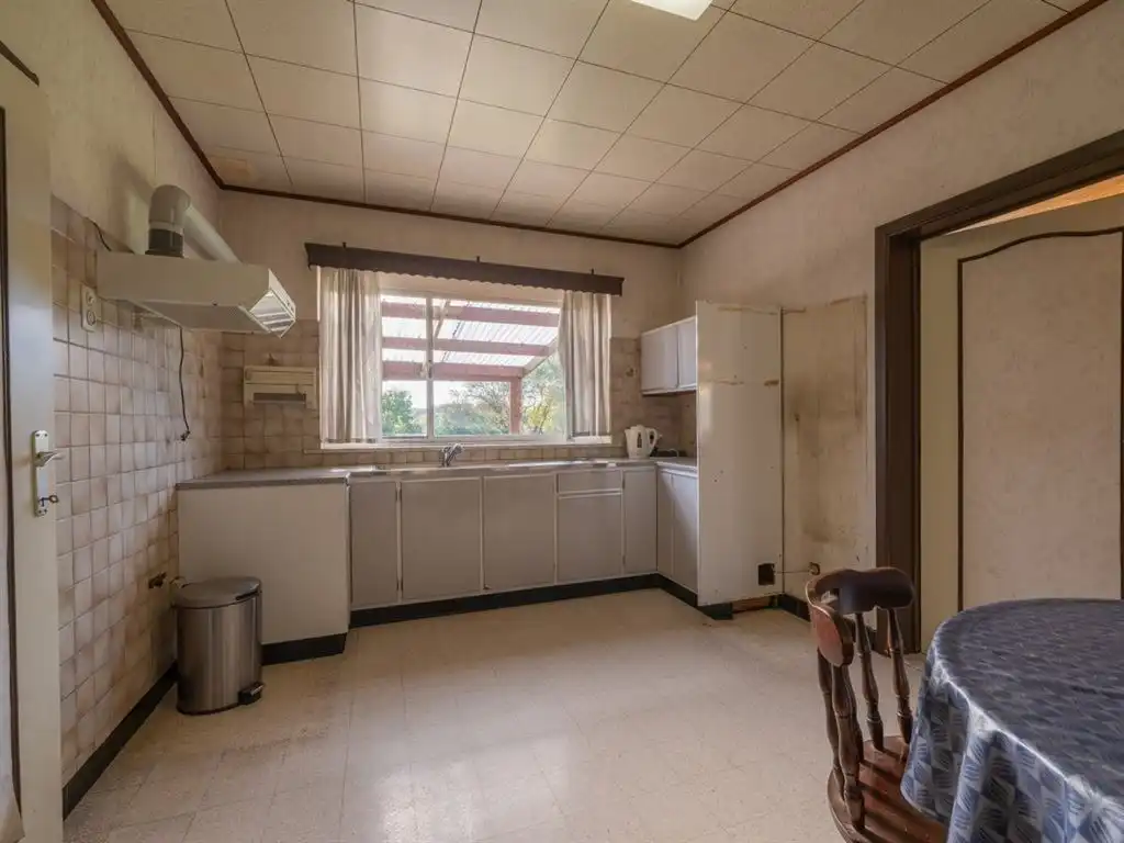 Te renoveren vrijstaande woning met 4 slaapkamers foto 19