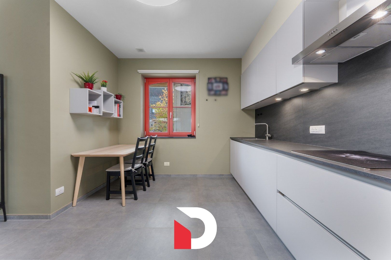 Schitterende stadswoning  in hartje Brugge gelegen op een afgesloten en verdoken binnenplaats. foto 5