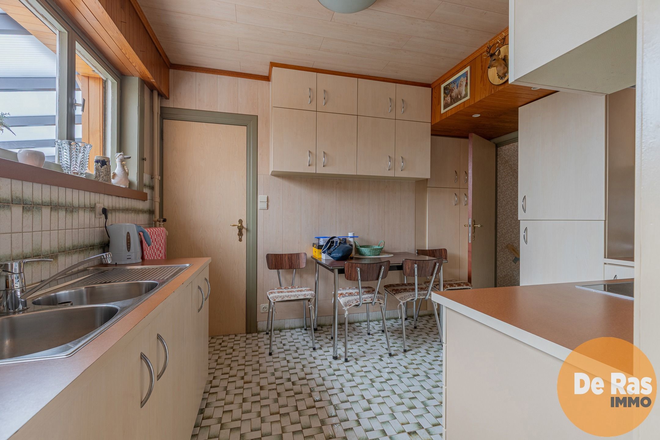 HERZELE - Verzorgde gezinswoning met 3 slpk, tuin en garage foto 6
