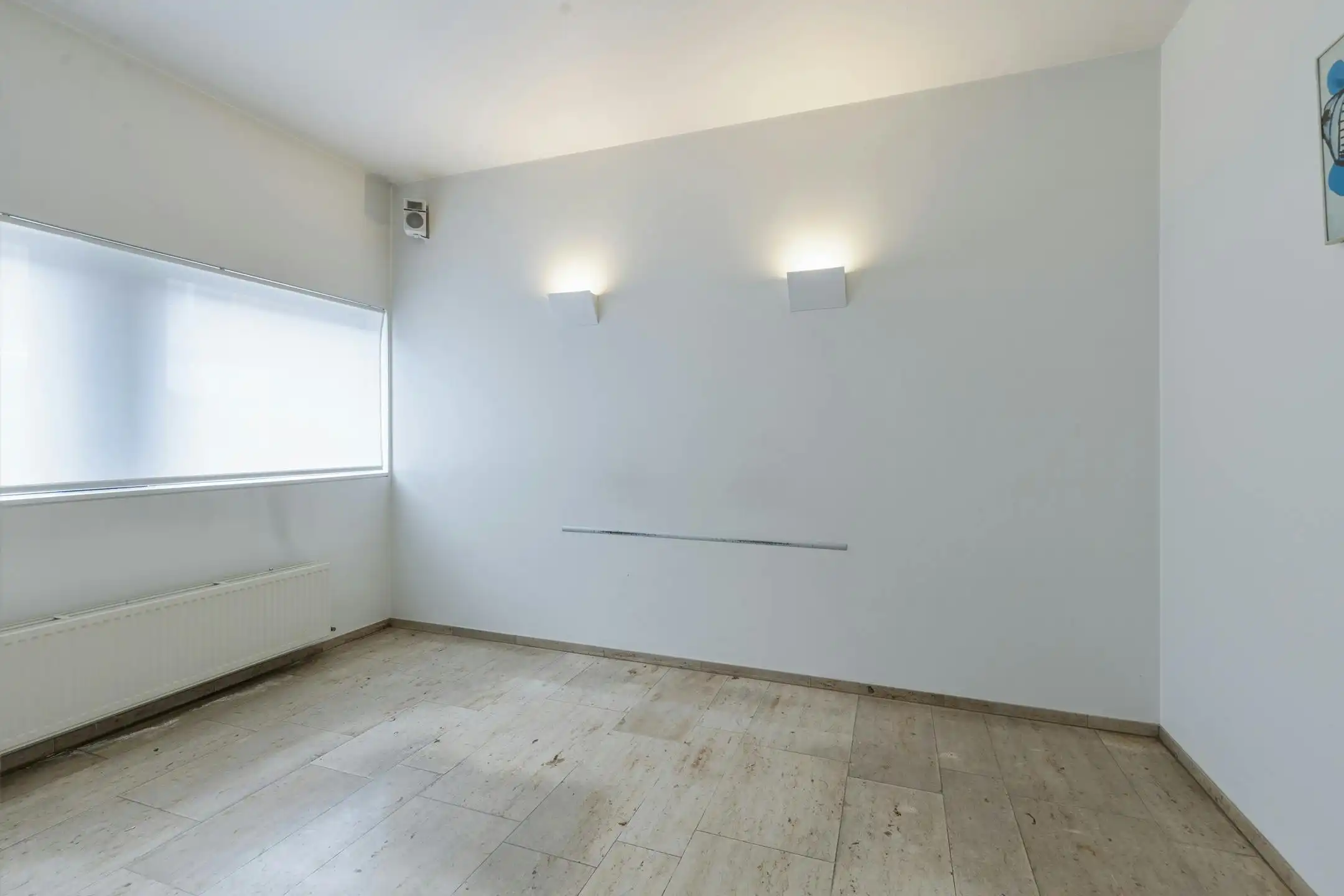 Half open woning / praktijk met leuke tuin te Bissegem foto 8