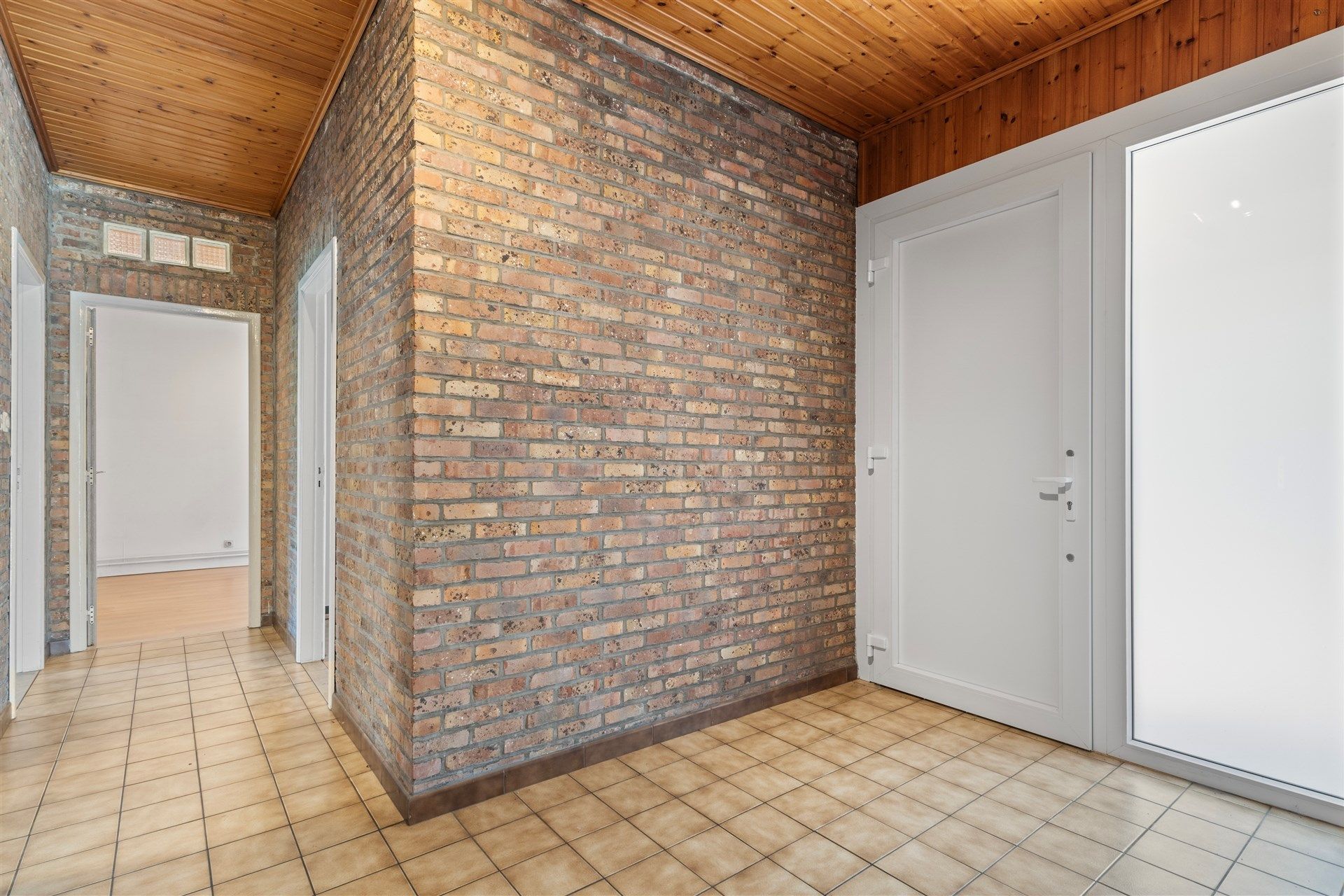 zeer rustig gelegen bungalow met uitbreidingsmogelijkheden foto 6