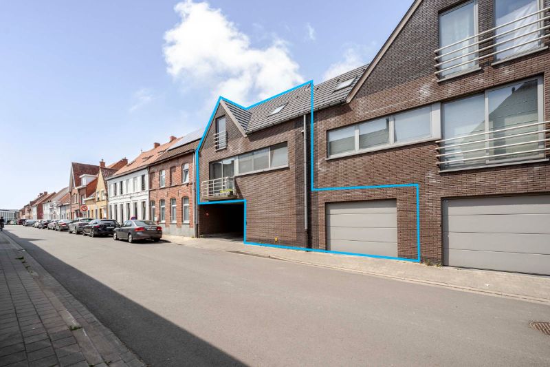 Stijlvolle en energiezuinige woning met garage in het bruisende centrum van Roeselare foto 13