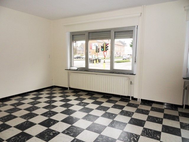 GELIJKVLOERSAPPARTEMENT met 3 slpkrs, mooie leefruimten en terras. Cv aardgas. foto 4