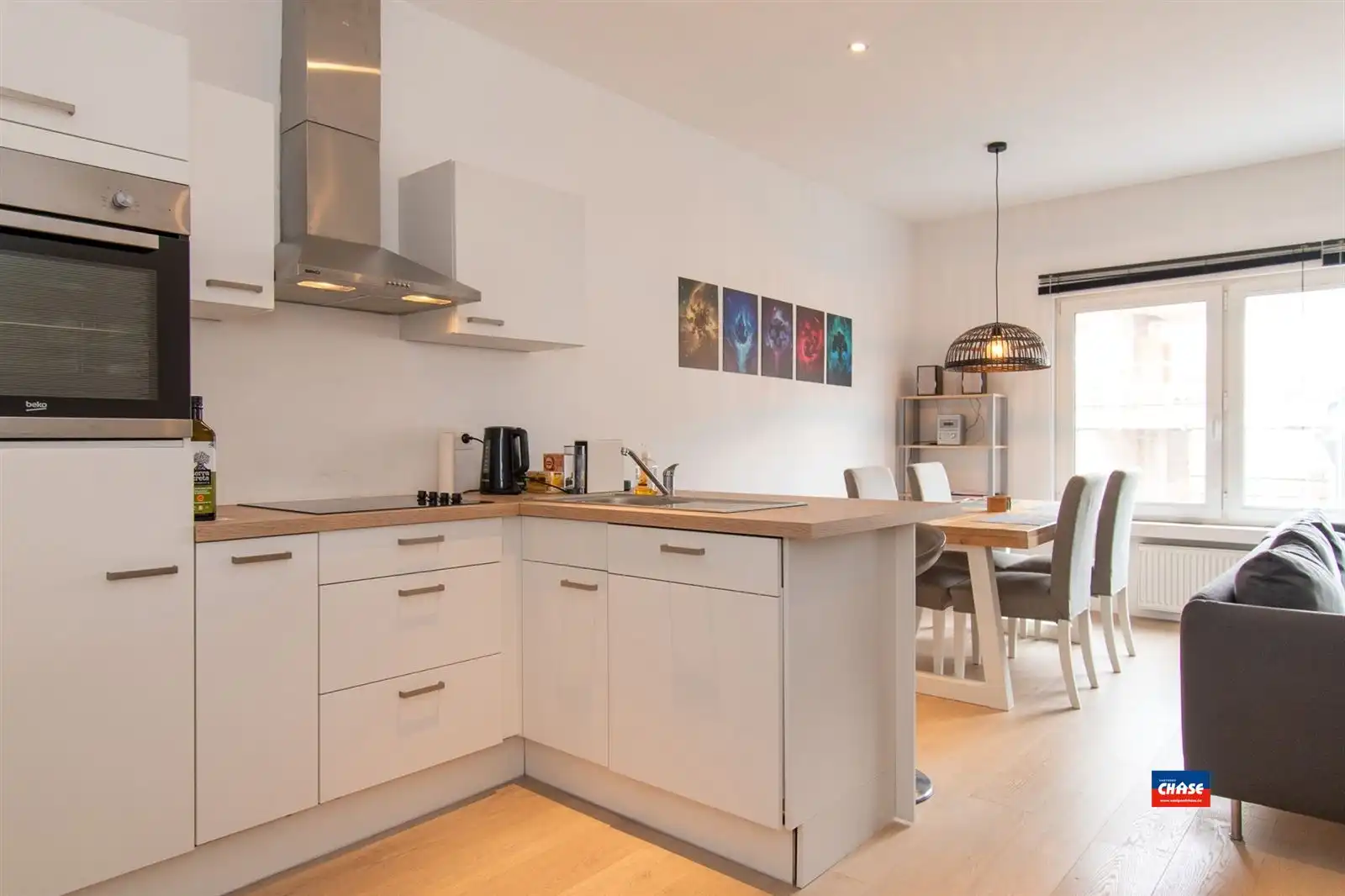 Charmant & instapklaar appartement met 2 slpks + terras foto {{pictureIndex}}