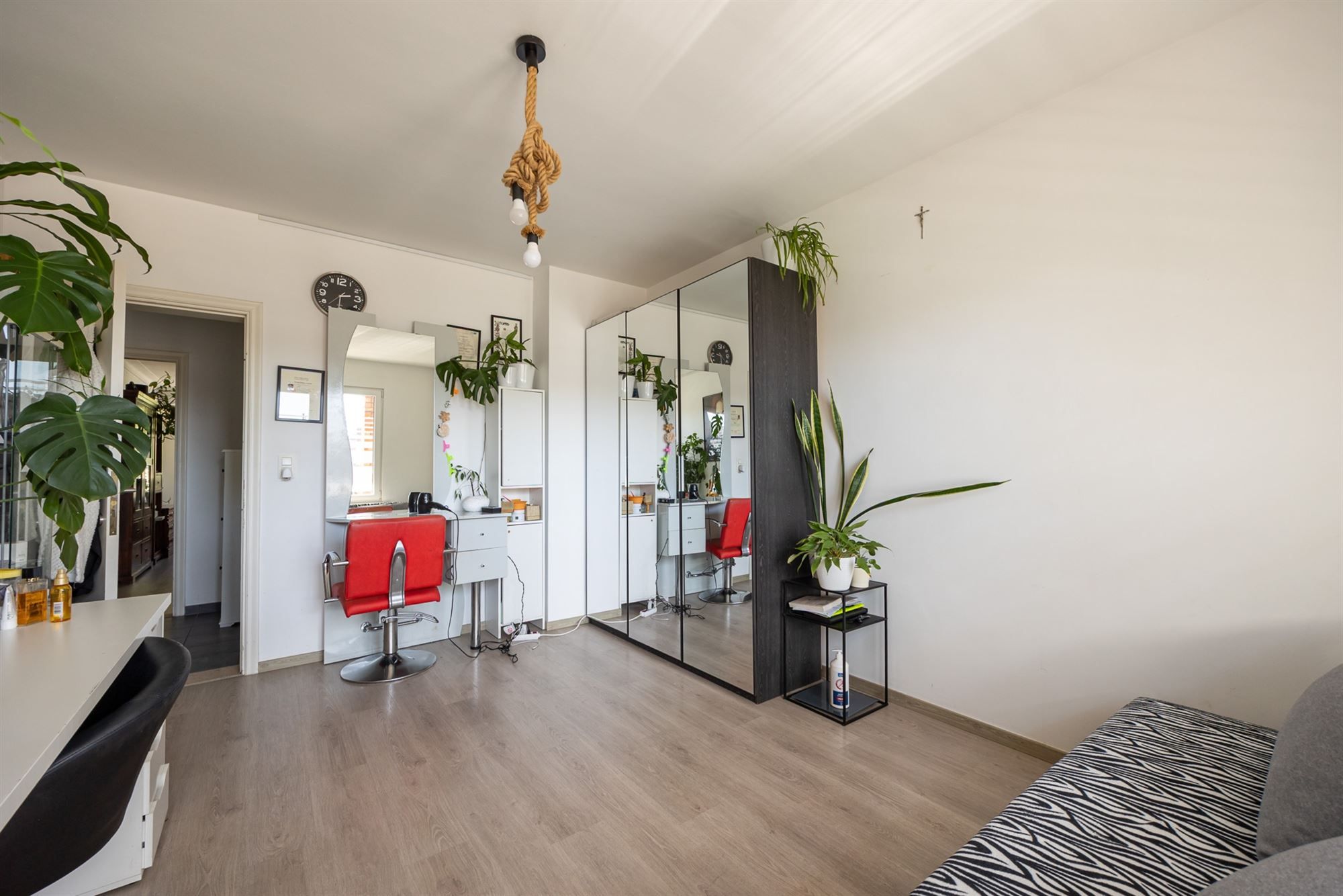 Instapklaar appartement met  zudgericht terras foto 11