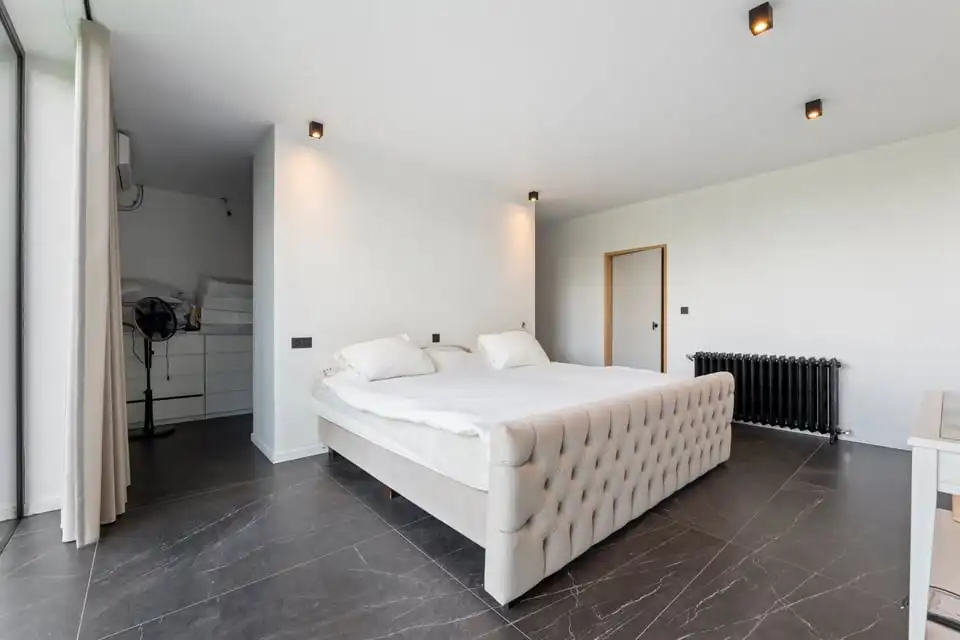 UNIEKE LUXUEUZE VILLA OP EEN PRACHTIG PERCEEL VAN 28A50CA IN SINT-TRUIDEN foto 26