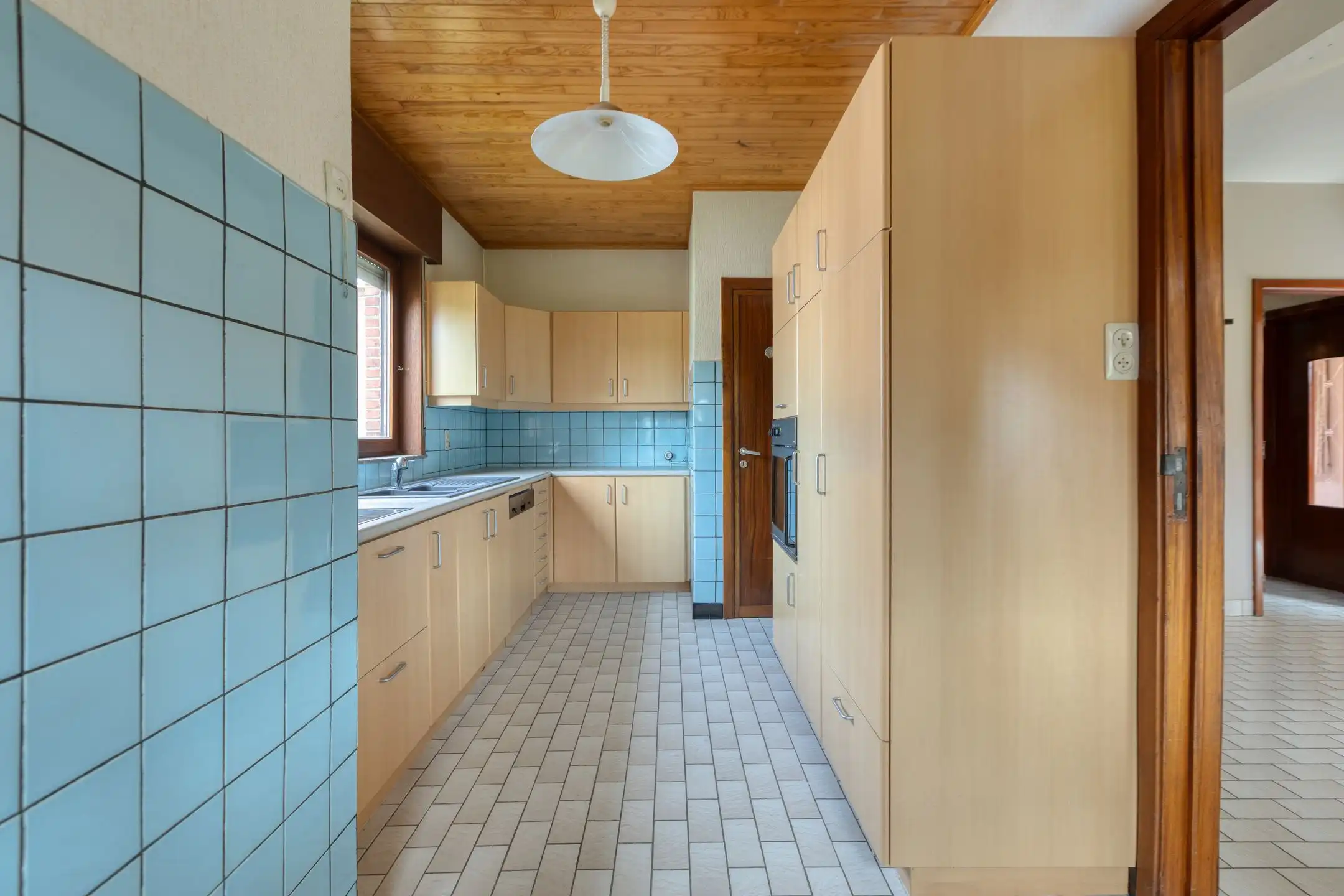 Woning vol potentieel op ruim perceel foto 8