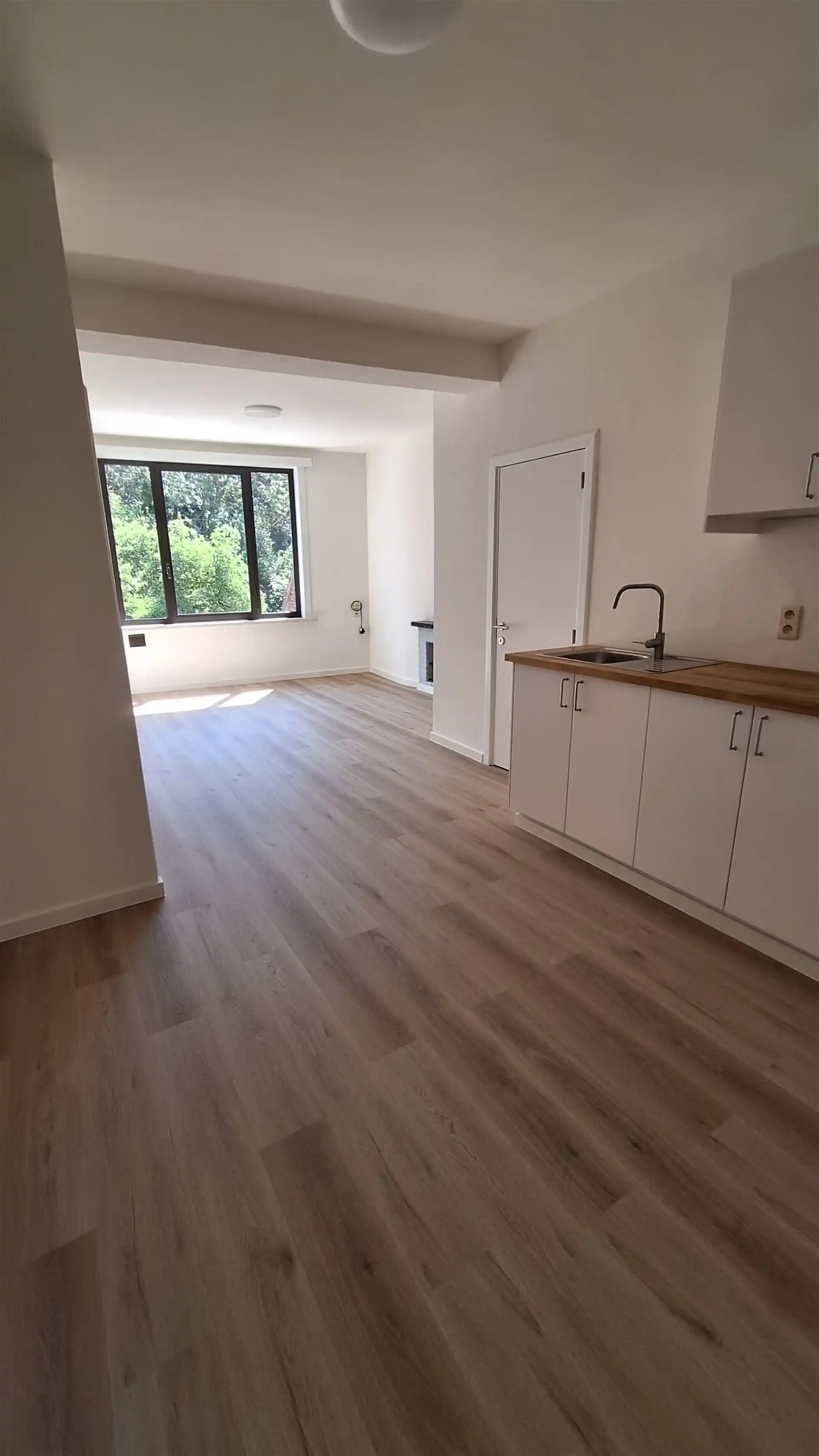 Eén-slaapkamerappartement in centrum van Wetteren foto 2