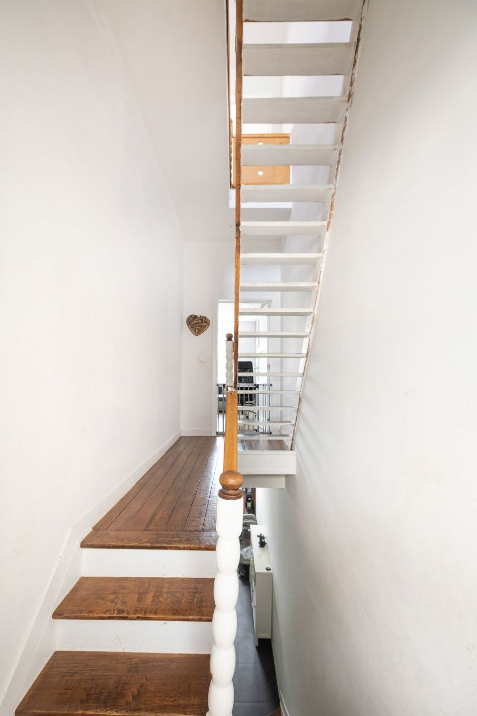 Woning van ± 150 m² met atelier/opslagruimte van ± 100 m² foto 9