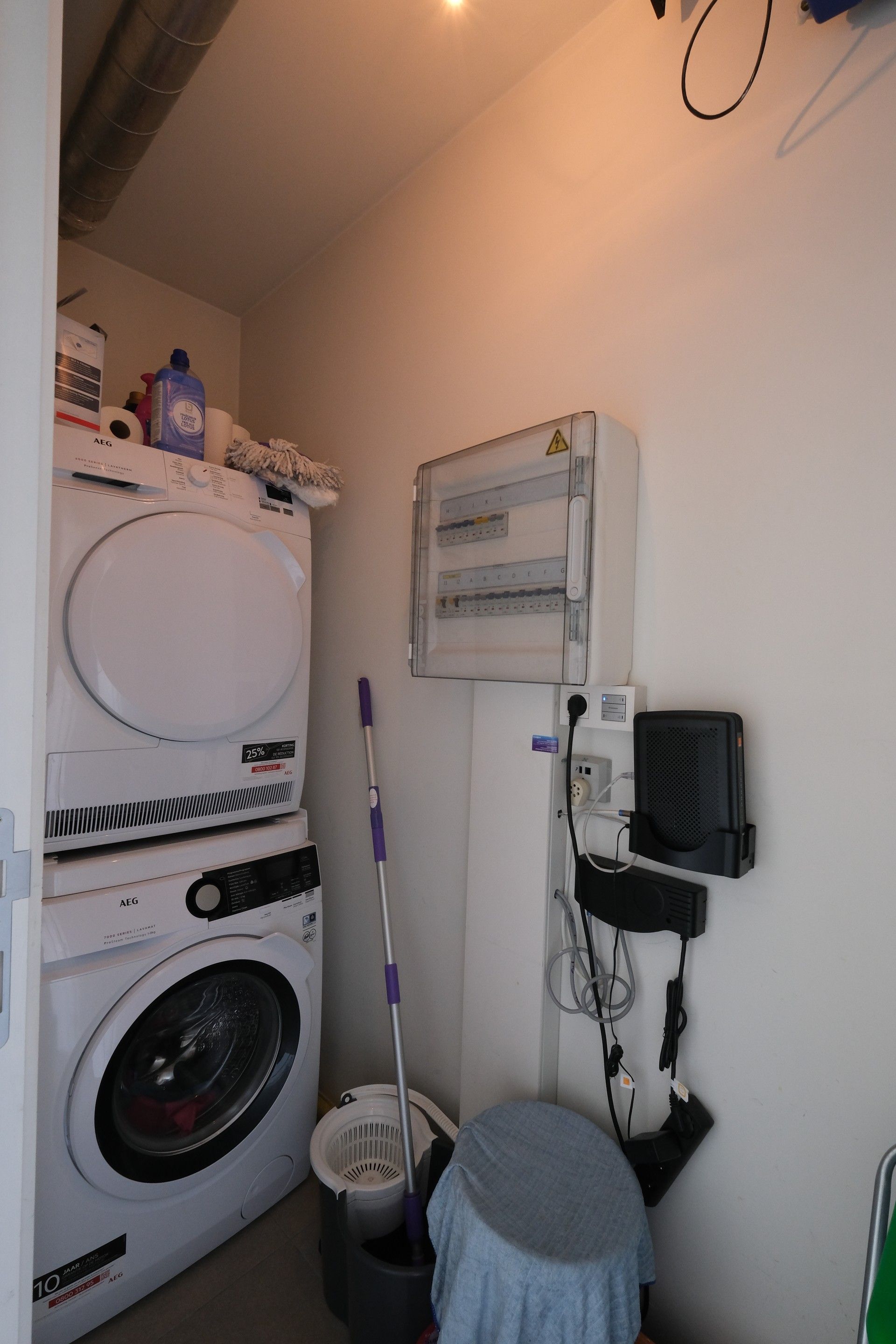 Ruim appartement met 2 slaapkamers in centrum Kortessem foto 9