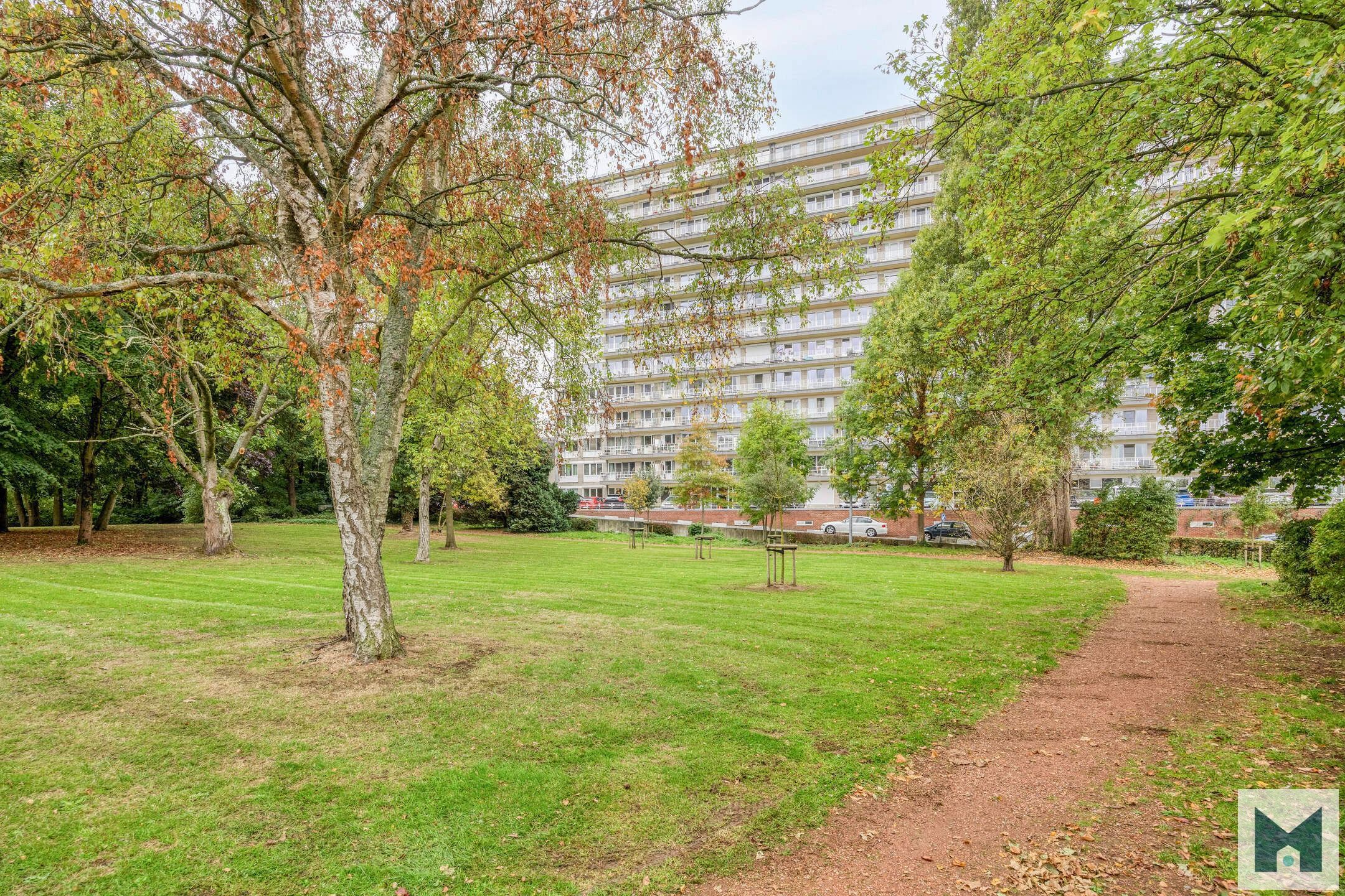 Gelijkvloers appt met 1 slpk en uitzicht op park te Aalst! foto 4