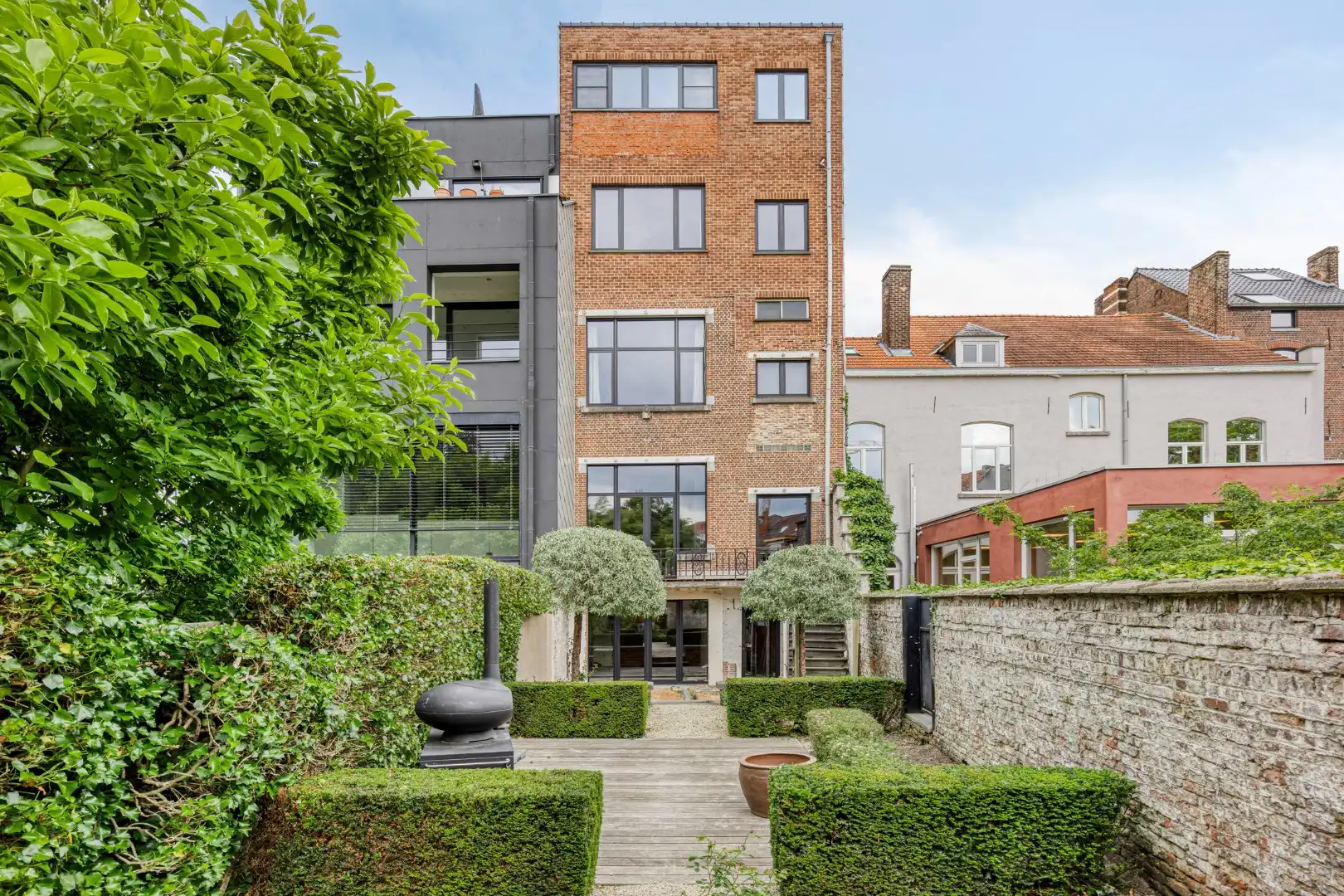 Prachtig herenhuis op de Tiensevest met mogelijkheid tot praktijkruimte - bewoonbare opp. 555 m²  foto 48