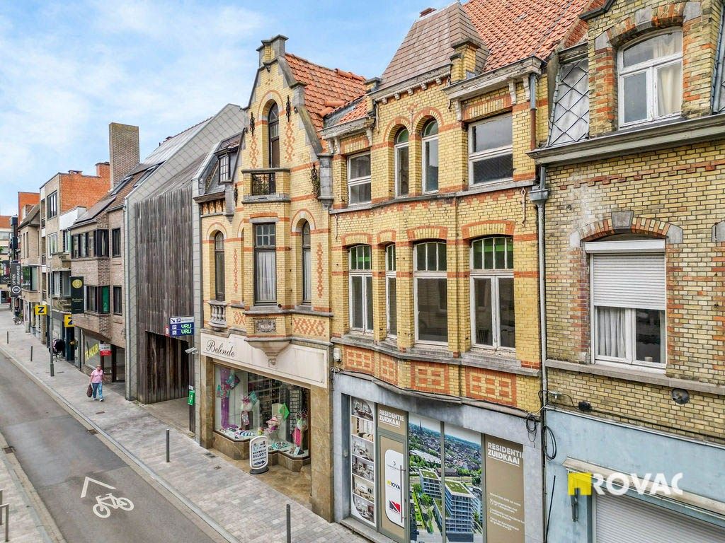 Te renoveren handelspand met woonst in hartje Izegem foto 3