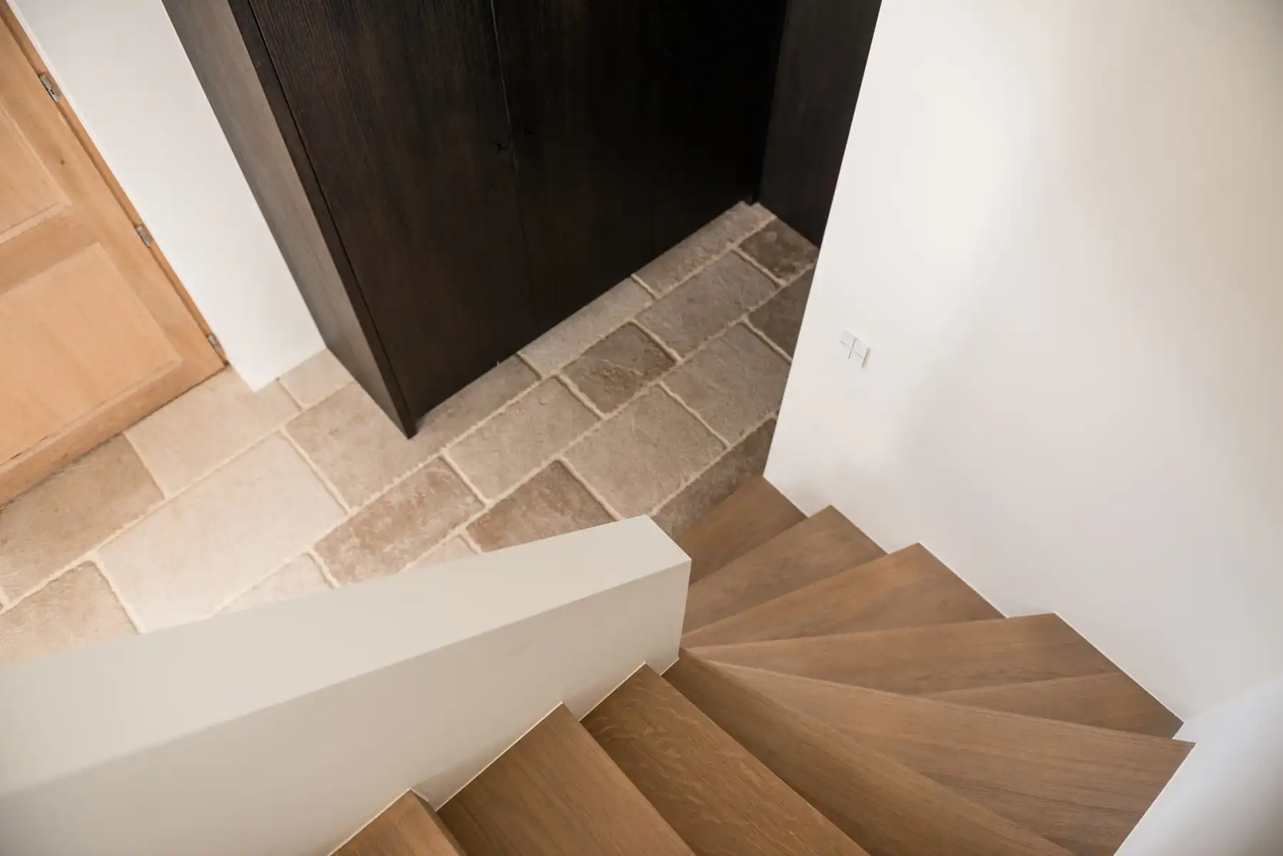 Exclusieve instapklare woning met zwembad en open groenzicht foto 39