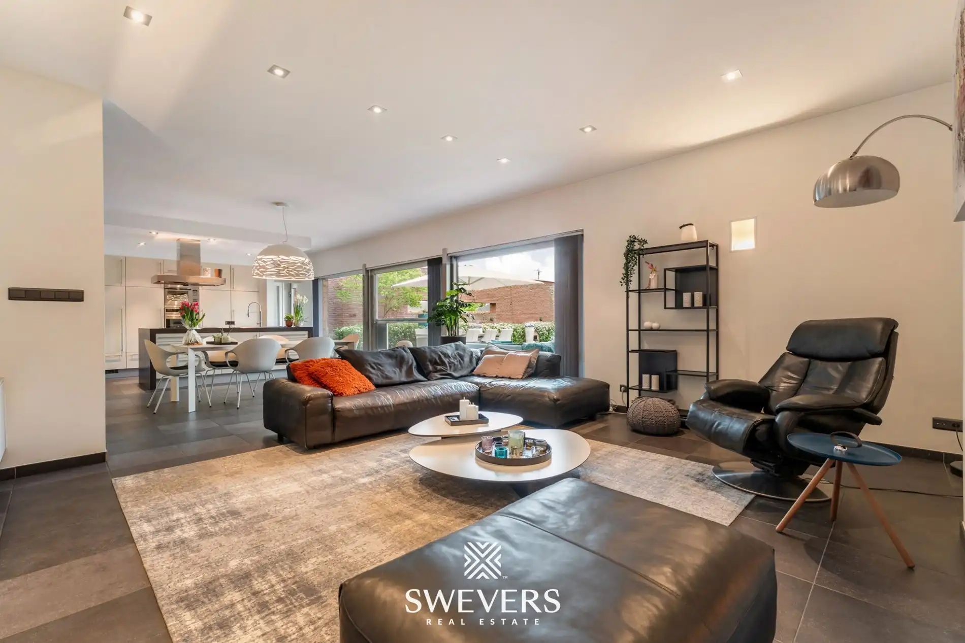 Werken, wonen en genieten in luxevilla met zwembad, poolhouse en magazijn in Koersel foto 6