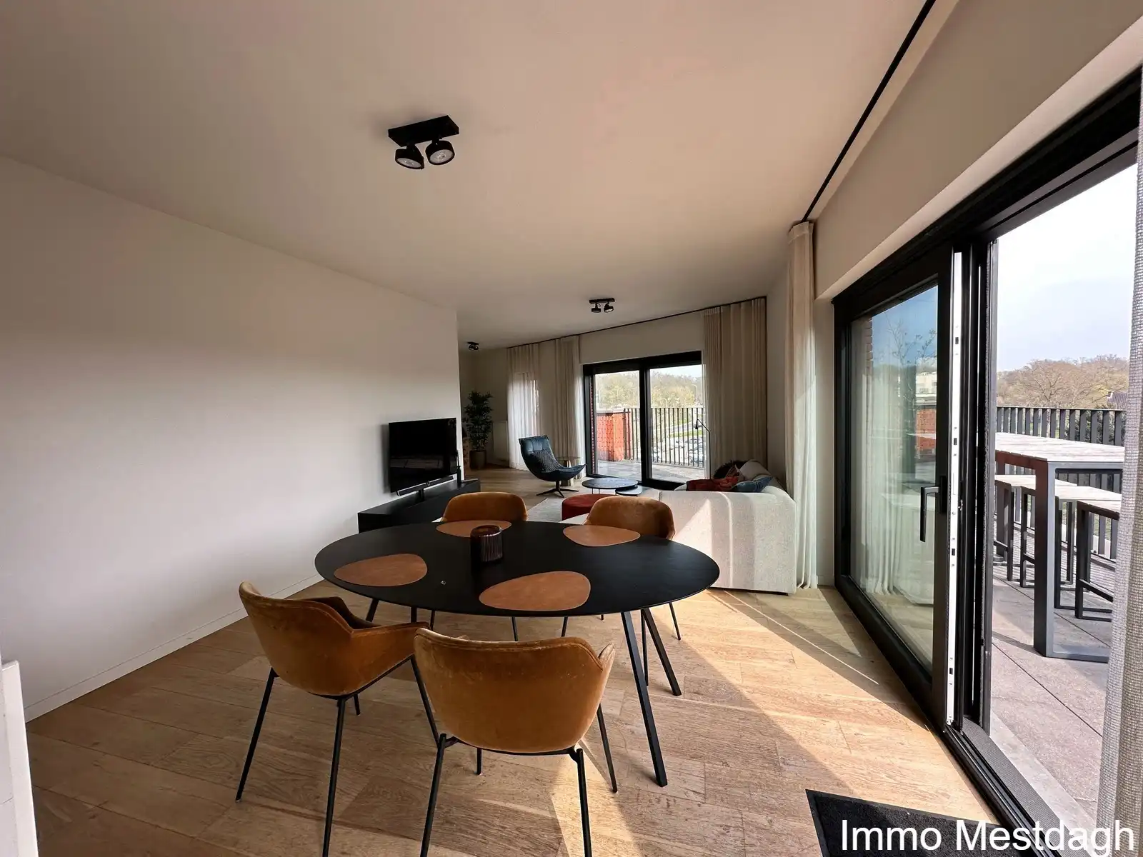 Unieke Penthouse met Panoramisch Uitzicht & Terrassen Rondom foto 10