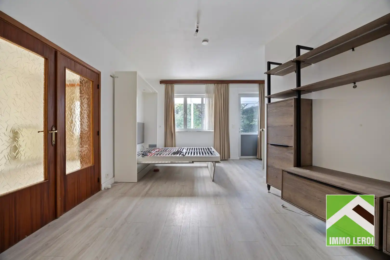 Zeer ruim gelijkvloers appartement met groot terras en tuin - centrum Tongeren foto 16