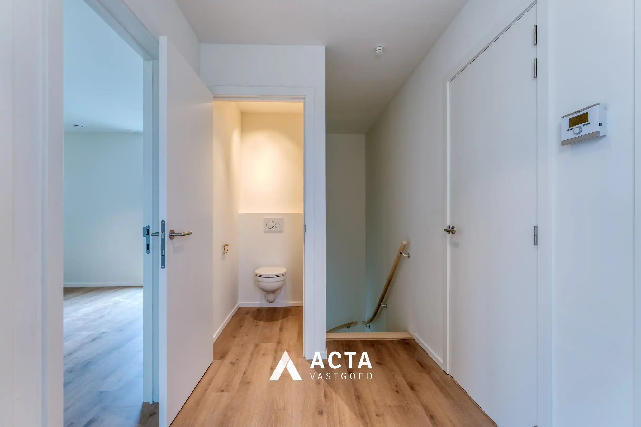 Nieuwbouwwoning met drie slaapkamers en tuin in hartje Mariakerke! foto 15