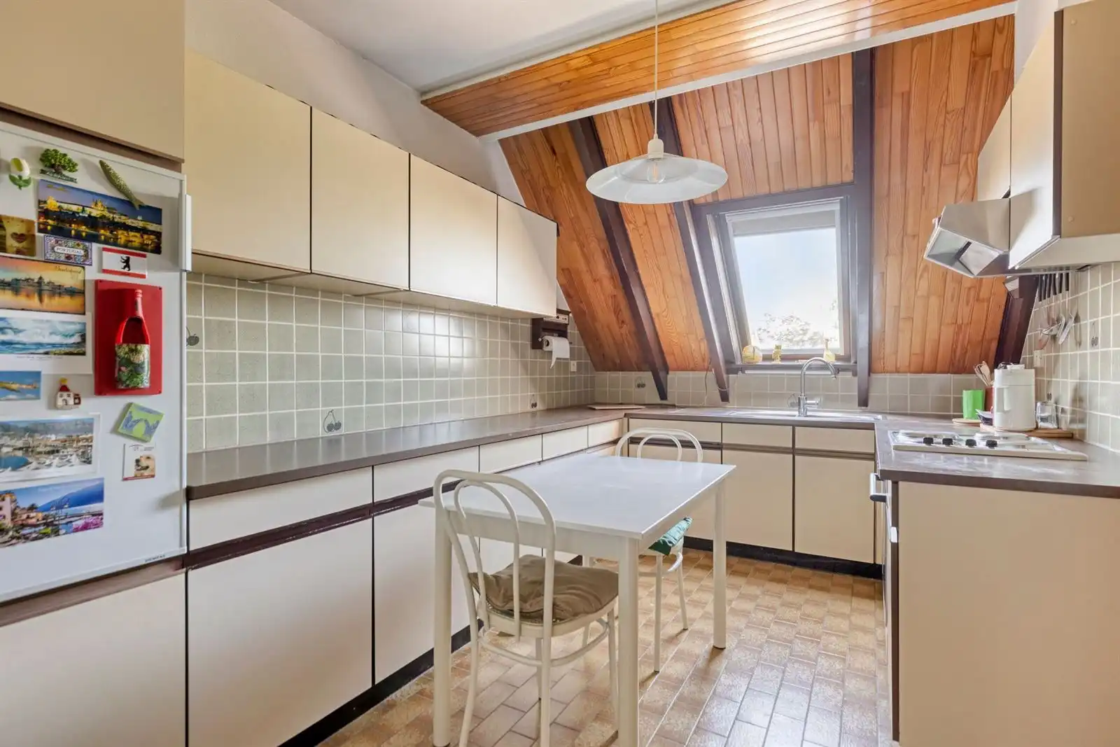 Groot 2-kamer appartement van 105 m² foto 12