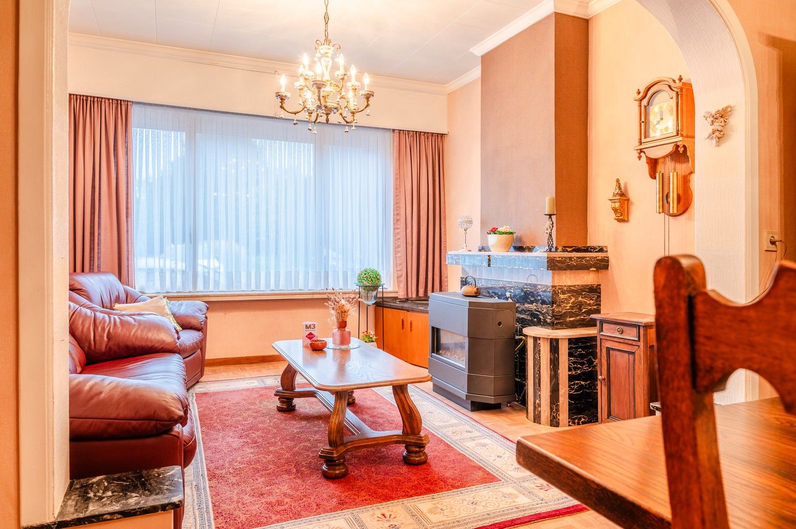 Te renoveren woning met grote tuin foto 6