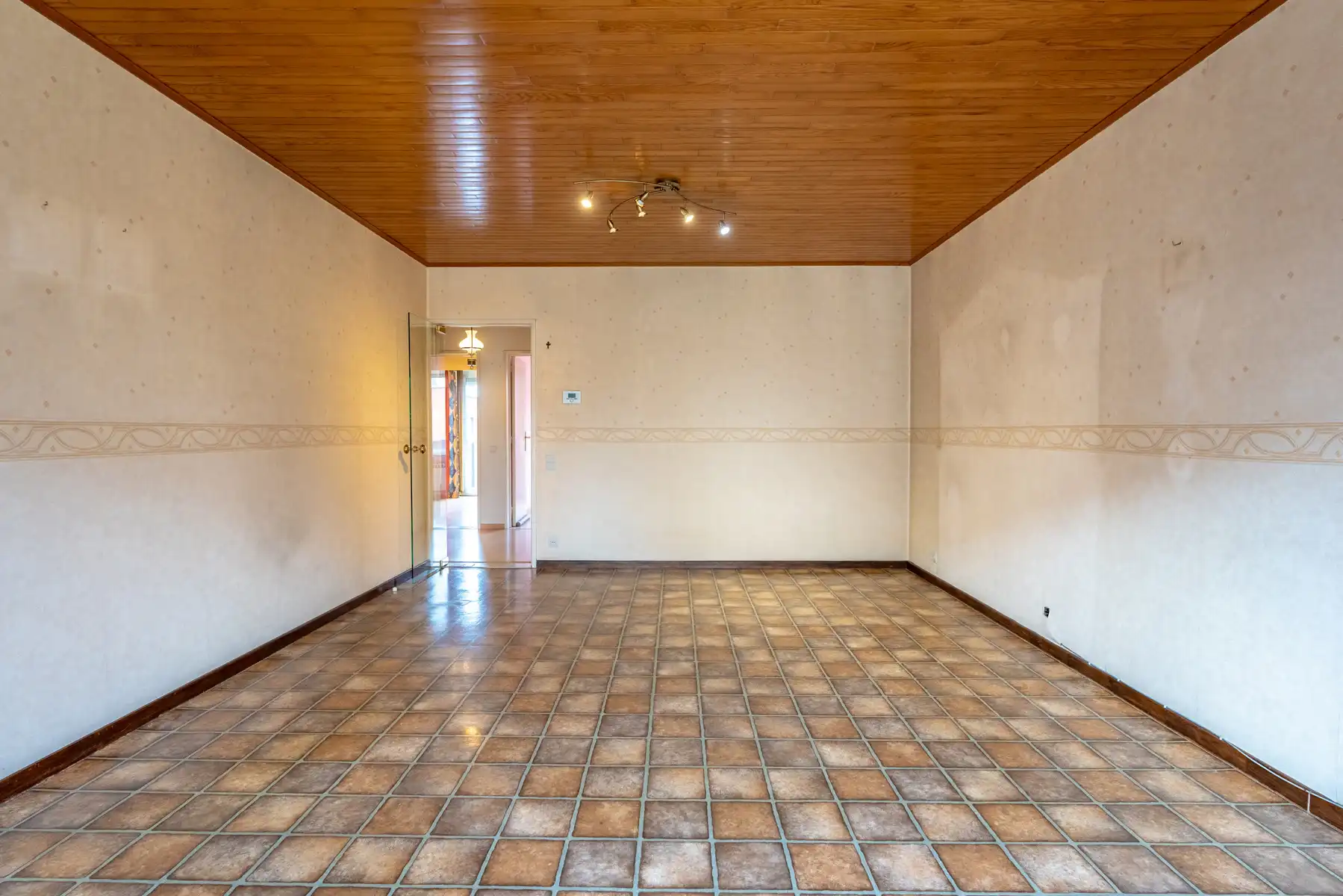 Gelijkvloers appartement met 2 slaapkamers, tuin/terras en garagebox! foto 4