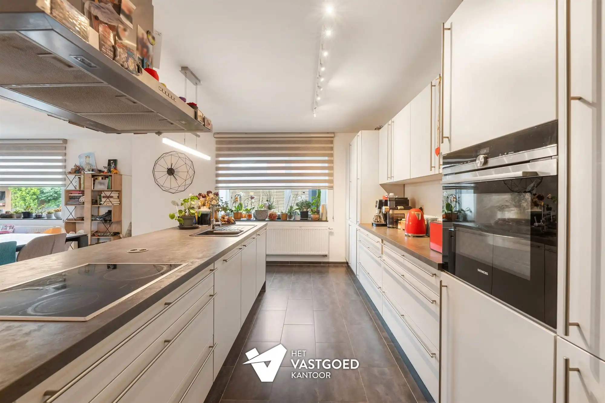 PERFECT ONDERHOUDEN EN ENERGIEZUINIG GELIJKVLOERS APPARTEMENT (165M²) EN TUIN TE BERINGEN foto 10
