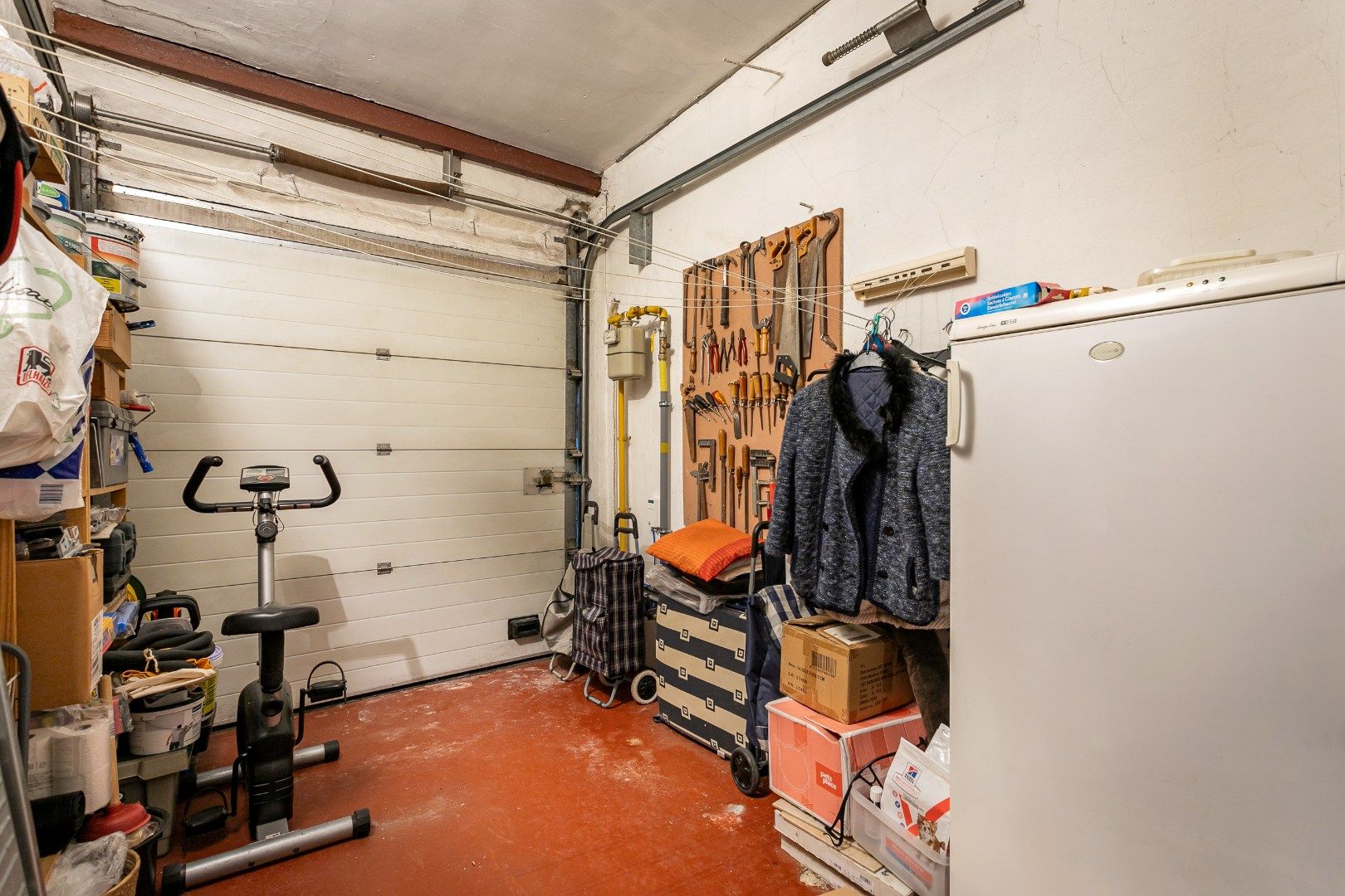 Goed onderhouden woning +-3are, met 2 à 3 slpk, garage en tuin. foto 24