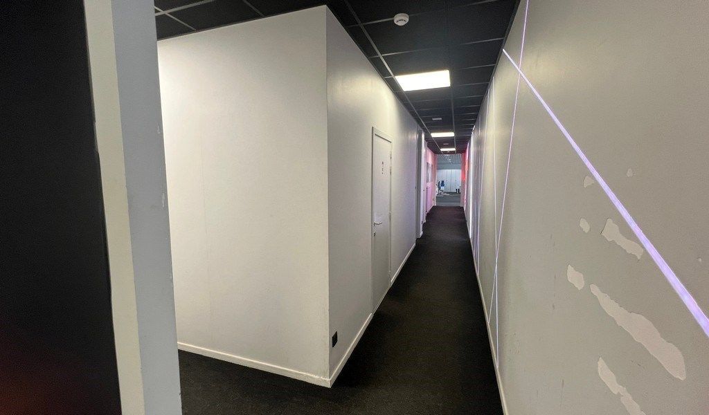 Bedrijfsgebouw met uitbreidingsmogelijkheden te koop in Ronse foto 23