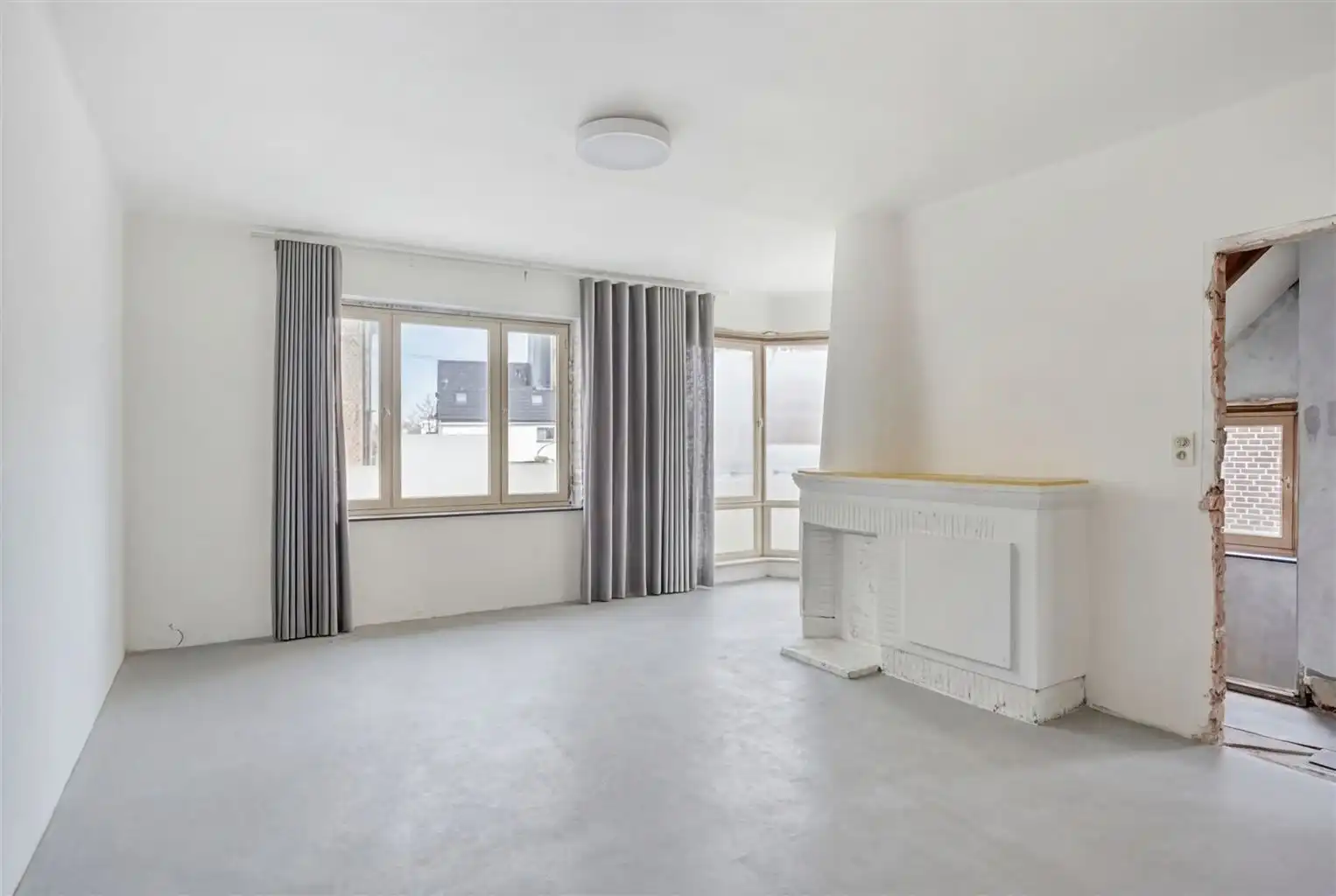 Te renoveren hoekwoning met tal van mogelijkheden, gelegen op een absolute toplocatie in het hart van het historisch stadscentrum van Bree.  foto 12