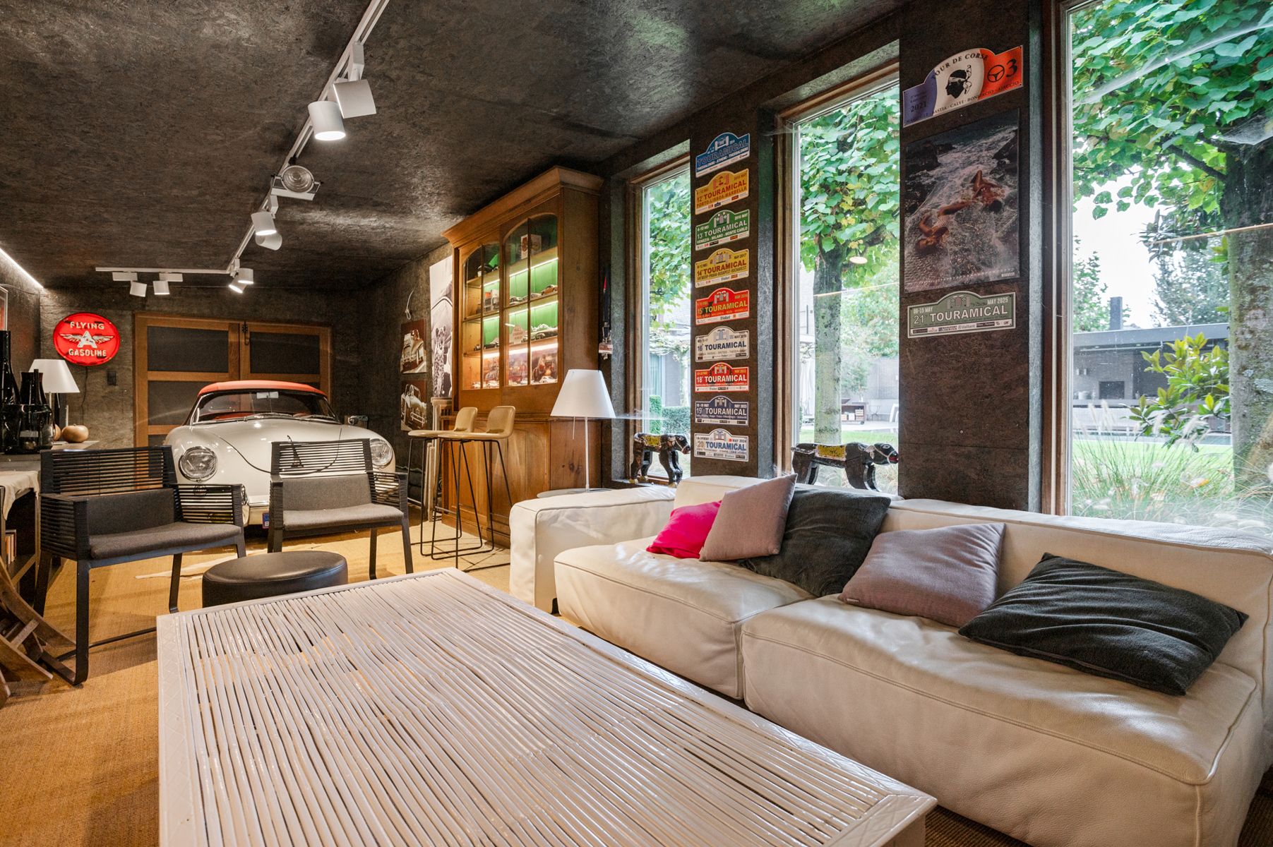 High-end afgewerkte praktijkvilla in het centrum foto 29