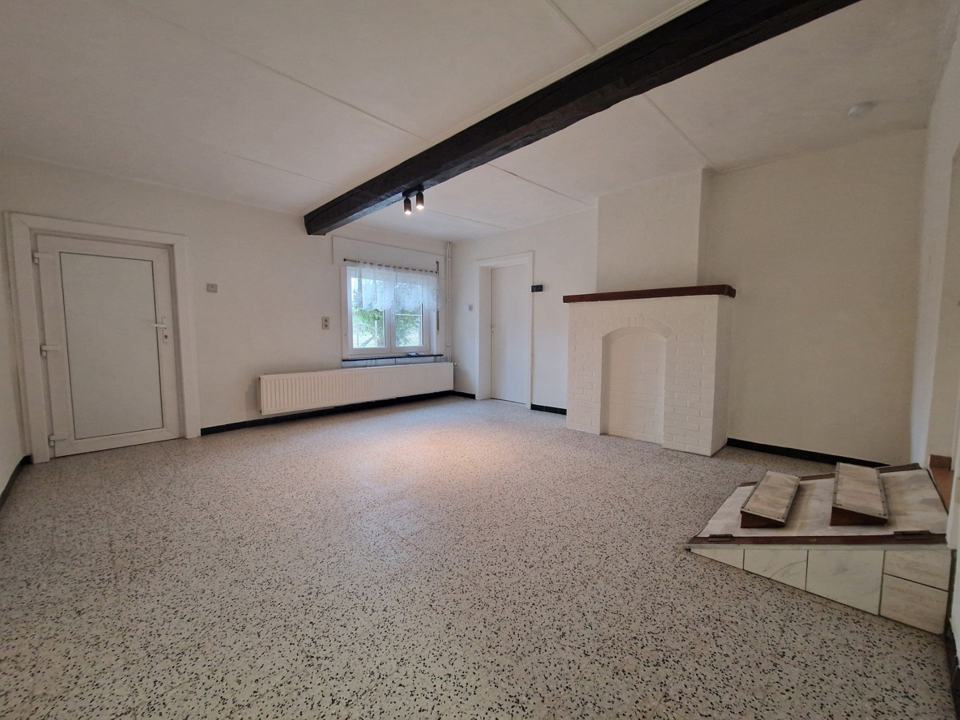 Gelijkvloerse woning met 2 slaapkamers op centrale ligging foto 3