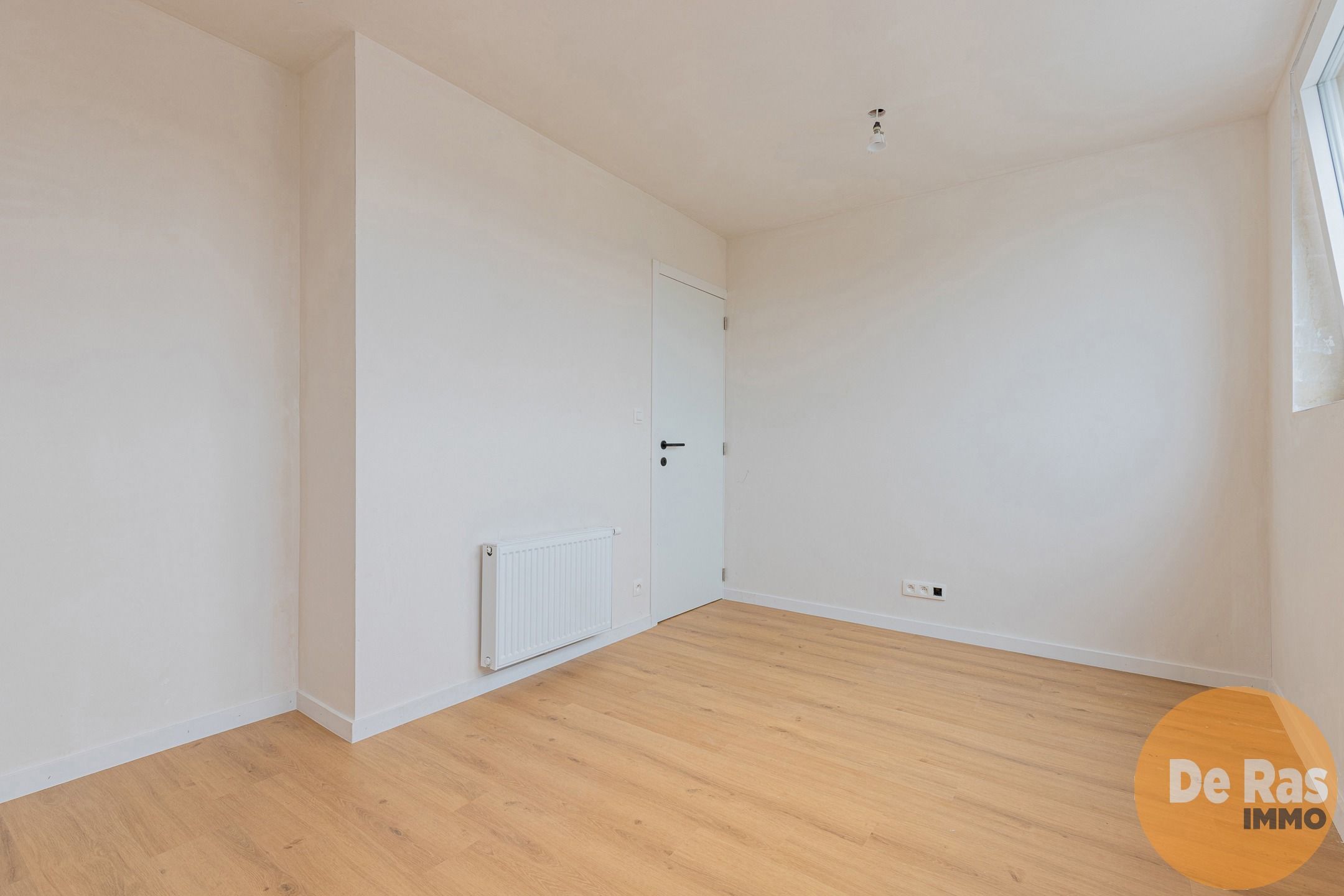 AALST - GERENOVEERDE GEZINSWONING MET TUINTJE foto 17
