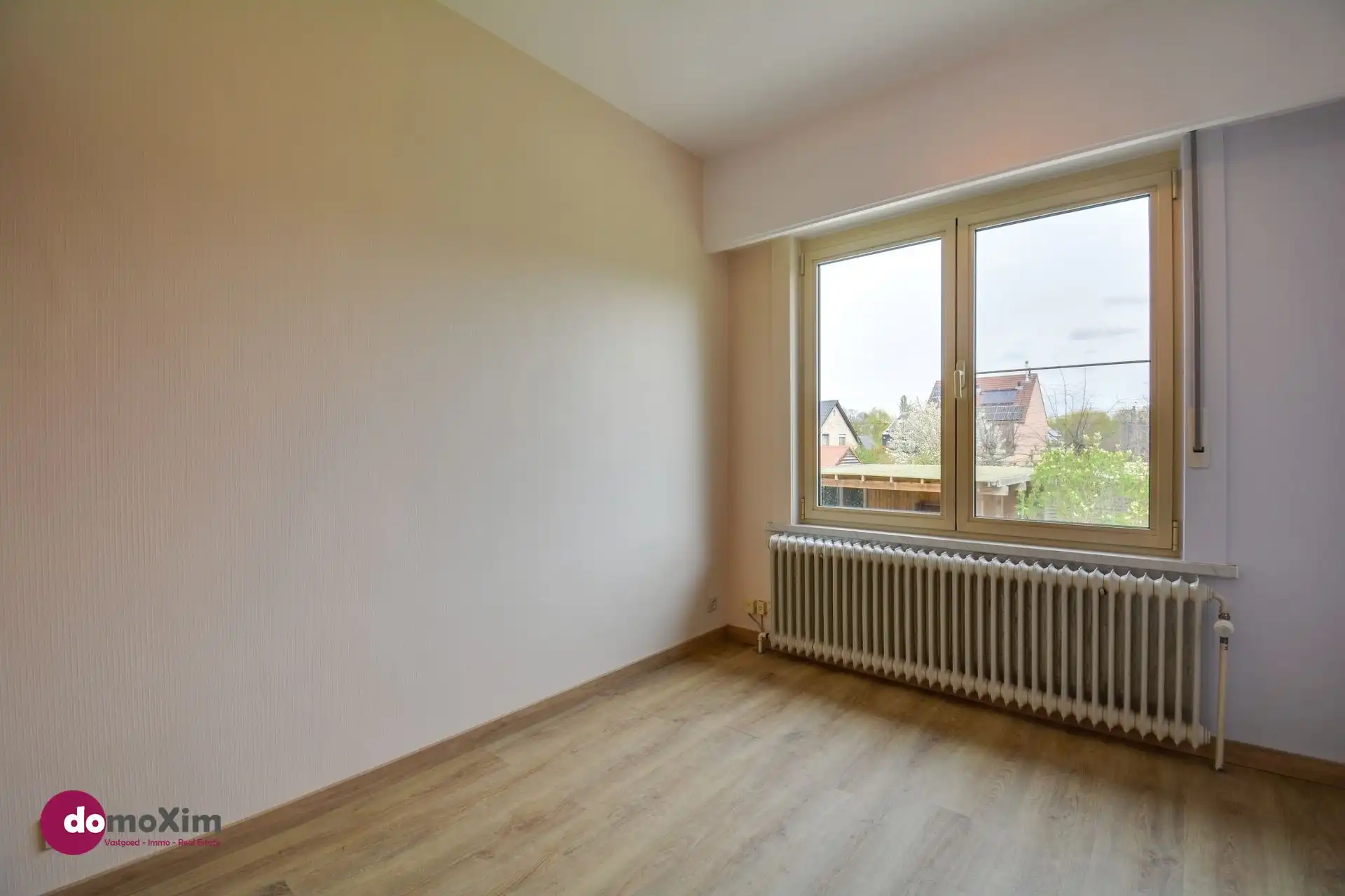 Ruime woning met kantoorruimte in het centrum van Hever foto 17