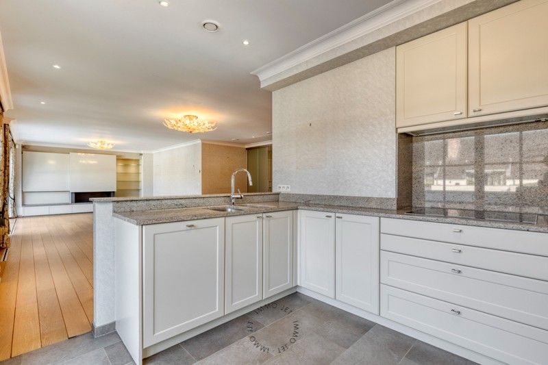 Stijlvol wonen in hartje Sint-Niklaas – luxe appartement van 169m² met terras van 37m² in Residentie Het Begijnhofke foto 10