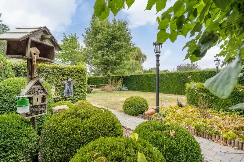 Luxueuze, halfopen bebouwing met 3 slaapkamers, inpandige garage en een prachtige tuin foto 37