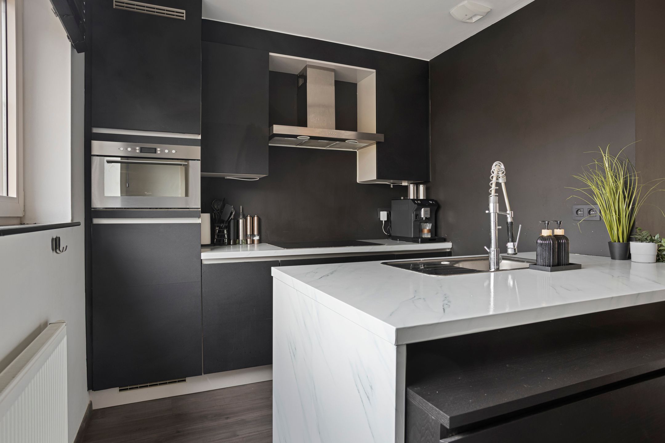 Landelijk gelegen, moderne woning op ruim perceel foto 8