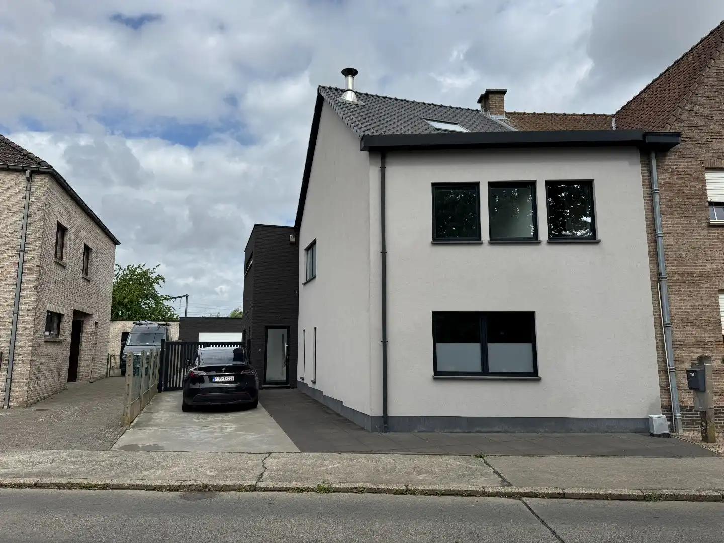 TE HUUR - Gerenoveerde halfopen bebouwing  foto 30