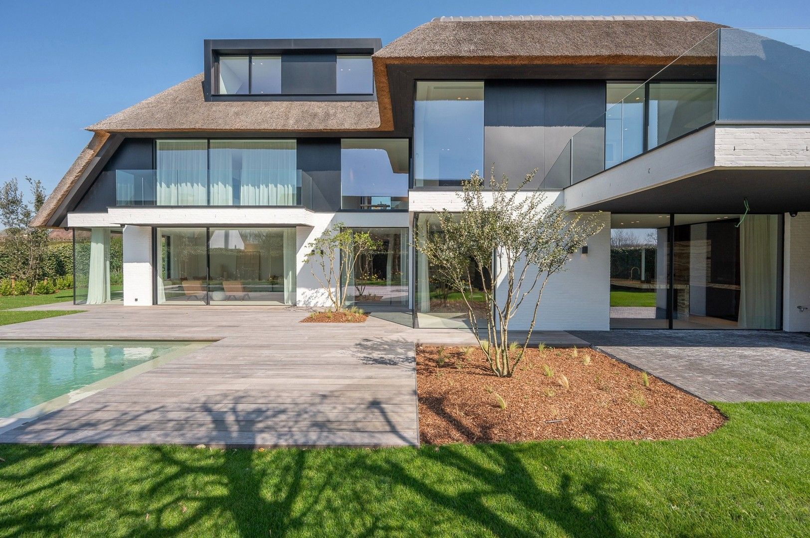 Uitzonderlijke luxueuze nieuwbouwvilla met zwembad in een residentiële buurt te Knokke foto 85