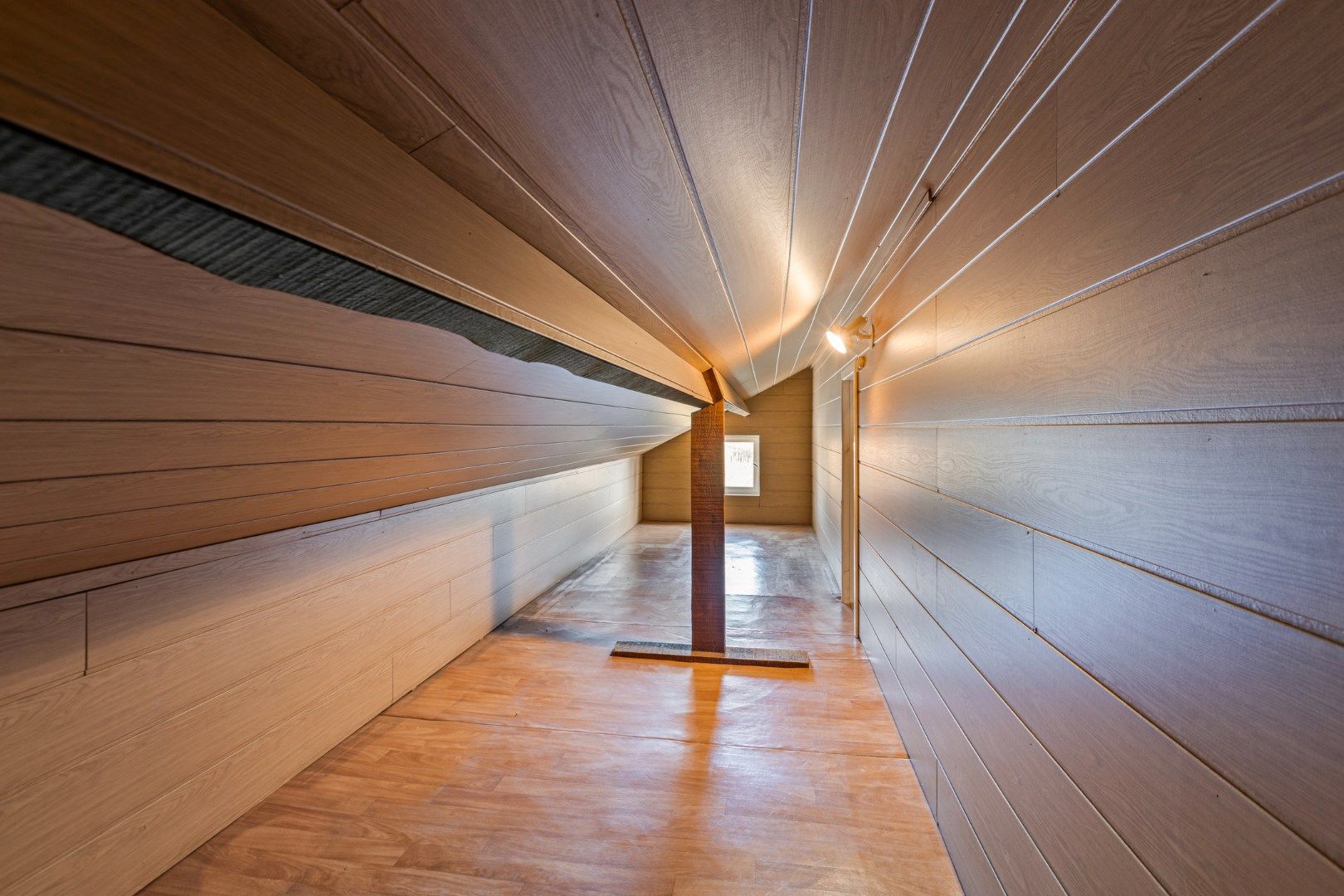 Te renoveren woning met garage en ruime tuin nabij het centrum van Dessel ! foto 19