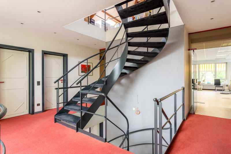 Villa met zee van ruimte , ideaal om te wonen + werken ! foto 14
