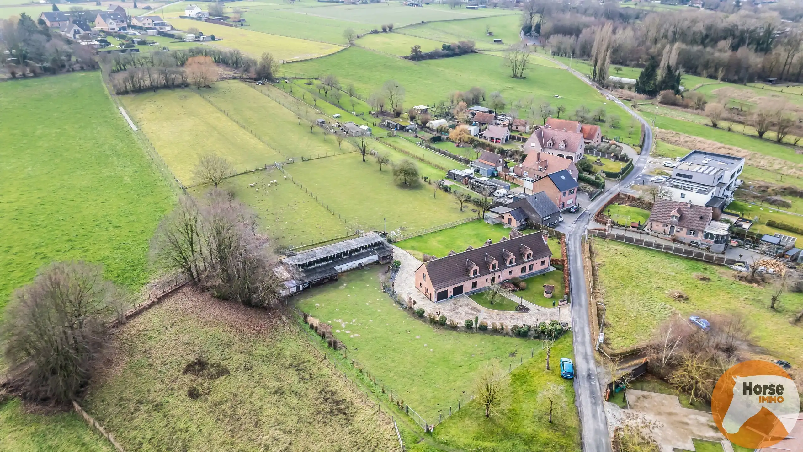 ROOSDAAL - Centraal gelegen woning met prachtig uitzicht foto 28
