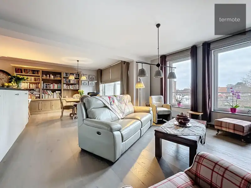 appartement foto {{pictureIndex}}