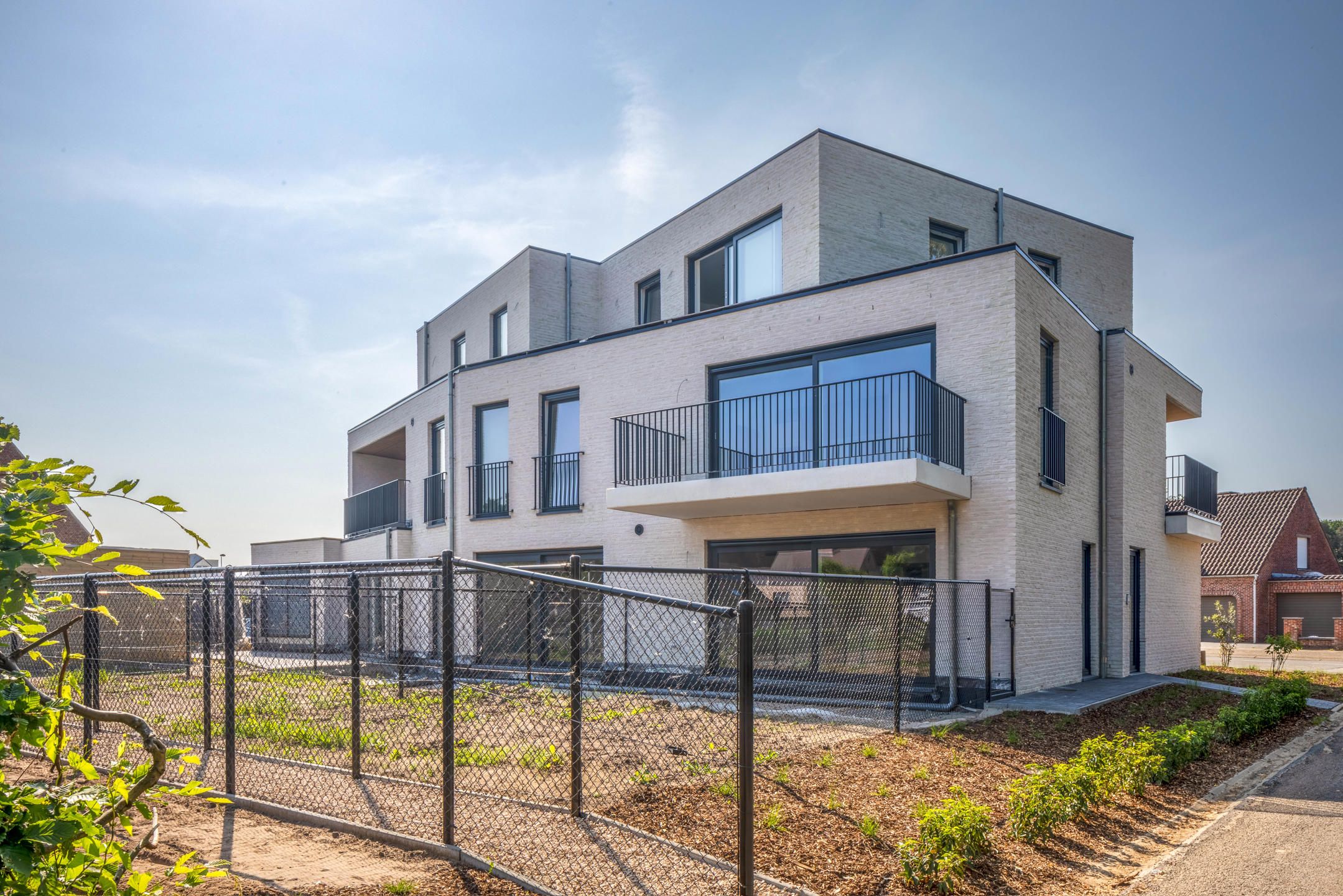 Appartement met 2 slaapkamers en terras in Grobbendonk. foto 13