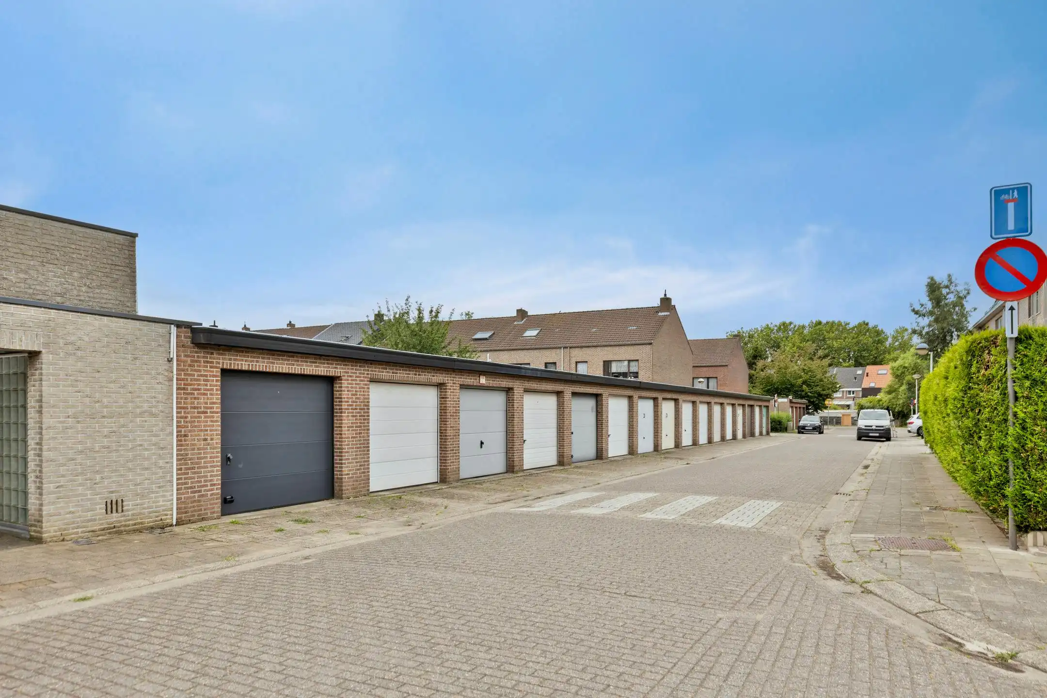 Huis met 3 slaapkamers en garage te koop in Merksem foto 22