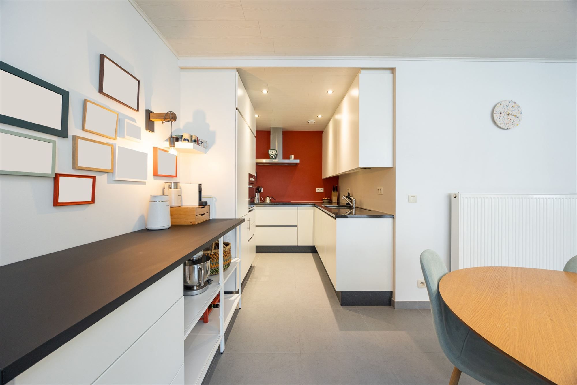 Instapklaar appartement met 2 slaapkamers en garage foto 6