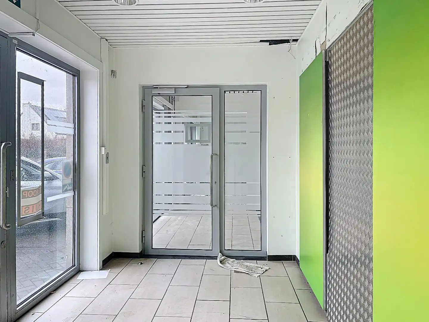 Veelzijdig pand op topligging: wonen en werken of tweewoonst met terrassen en garage foto 3