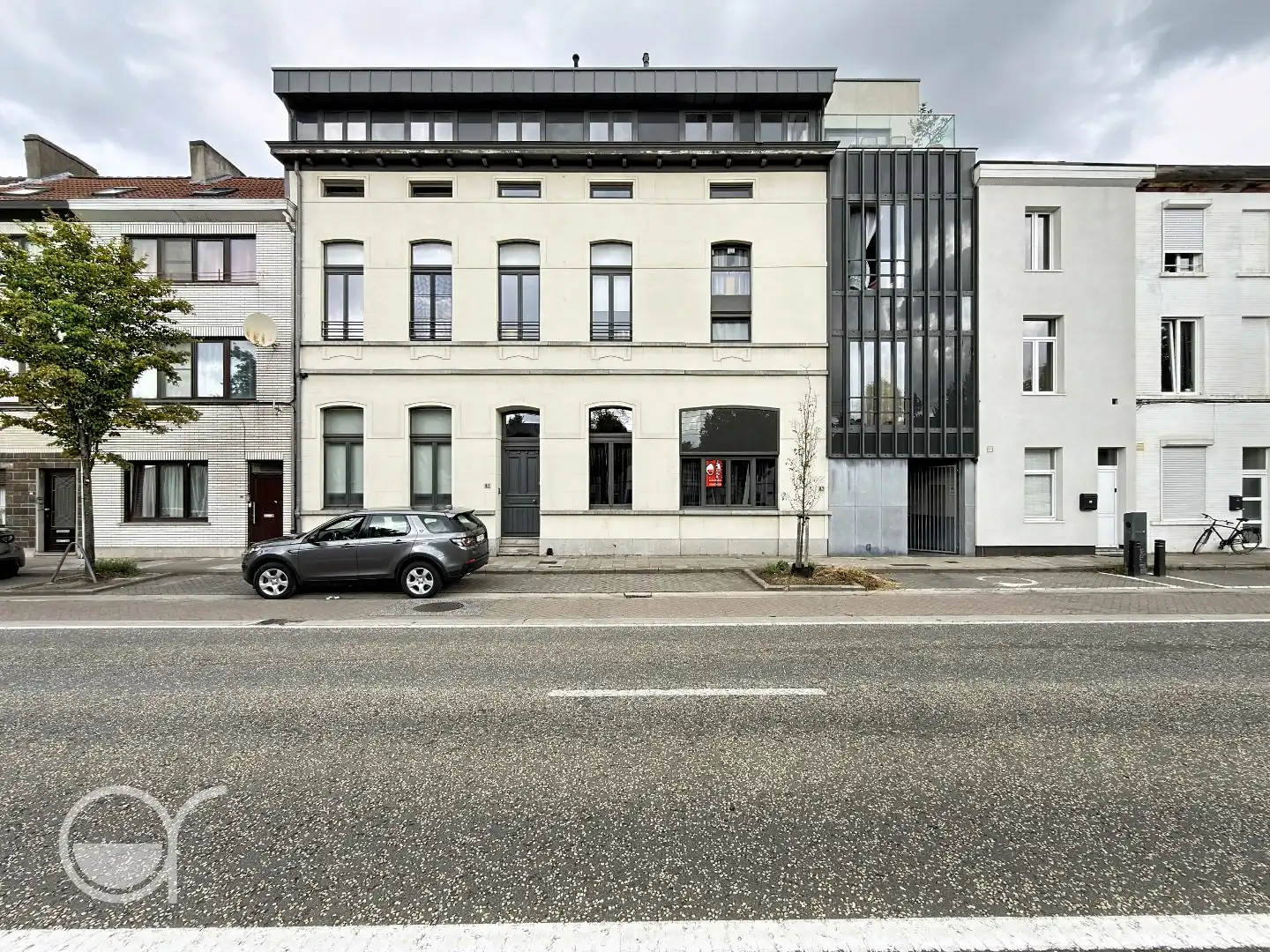 Ruim gelijkvloers appartement met terras, tuin en autostaanplaats in Gent foto 16
