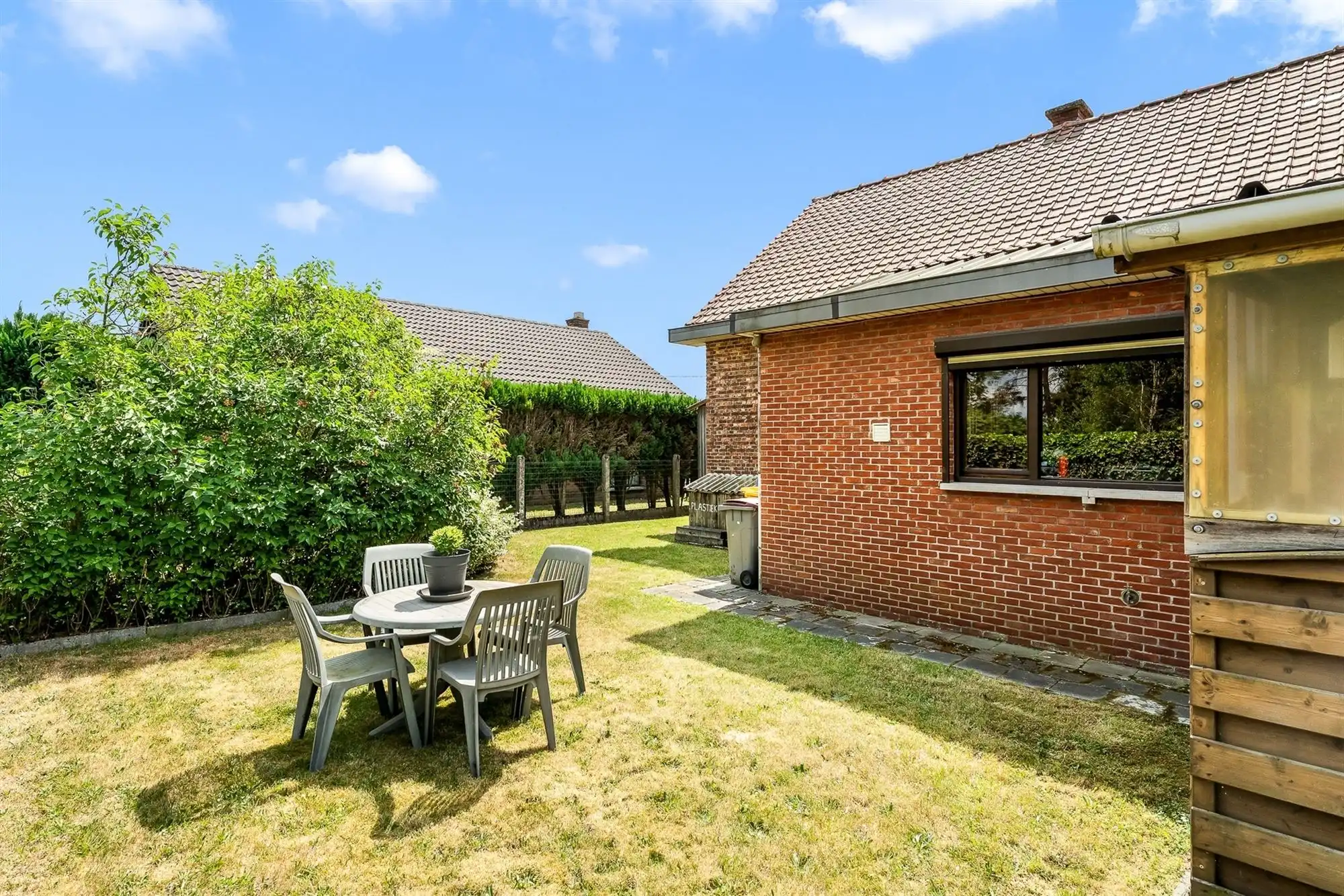 GOED ONDERHOUDEN WONING MET POTENTIEEL OP LEUKE LIGGING! foto 23