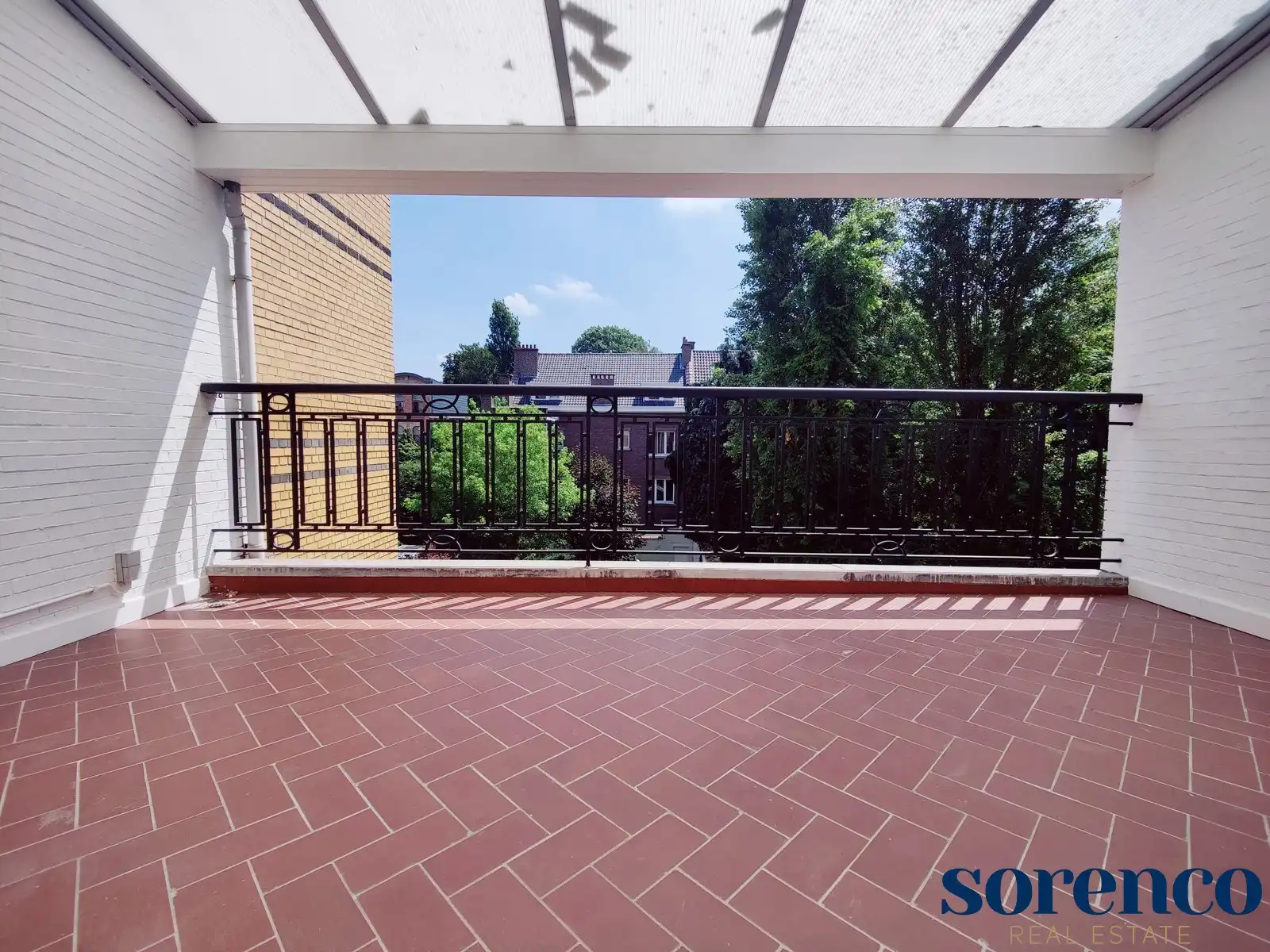 ALBERTPARK - Een prachtig en ruim 2 slaapkamer appartement van circa 200m² in een historisch herenhuis  foto 2